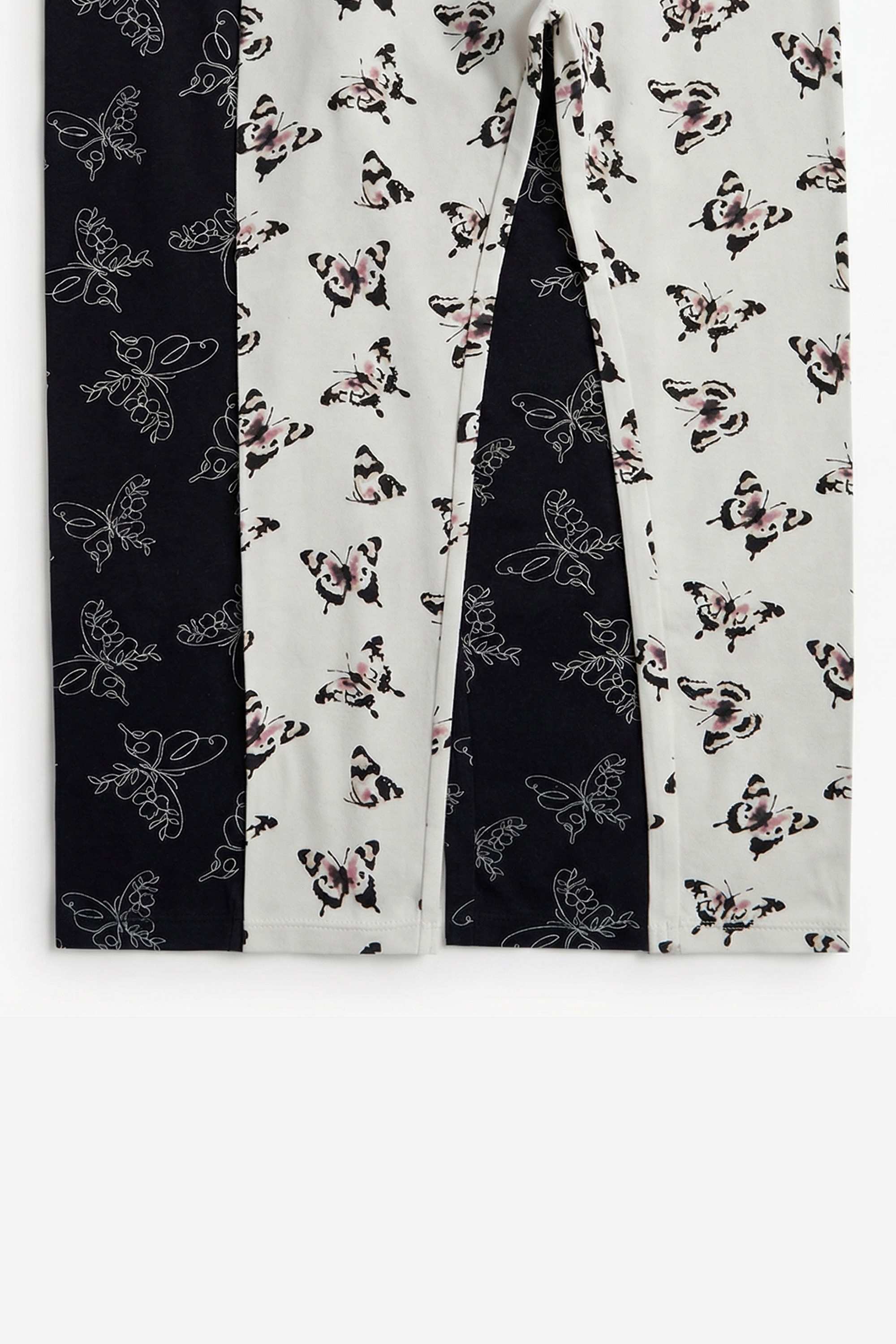 https://cdn.fynd.com/v2/falling-surf-7c8bb8/fyprod/wrkr/products/pictures/item/free/original/000000410402139001/wbqNBZNDonik-000000410402139001_7.jpg