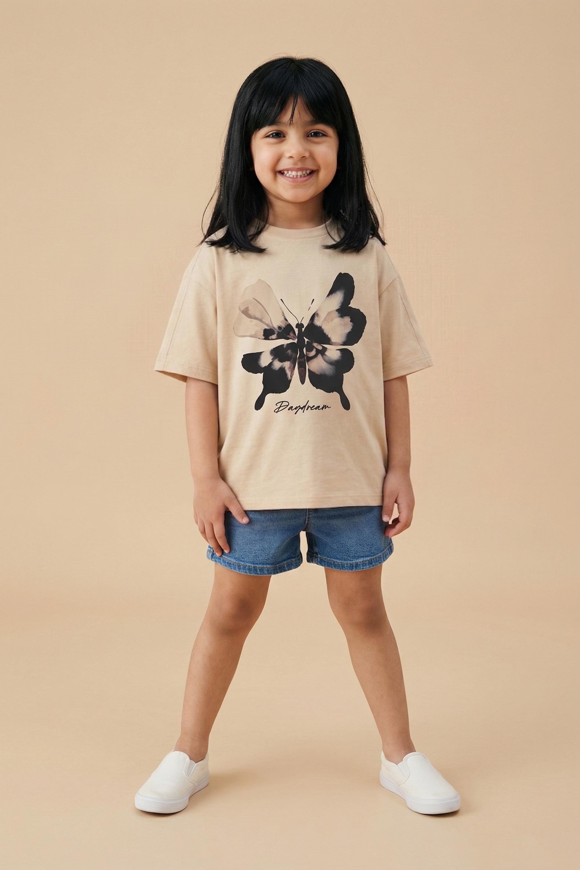 https://cdn.fynd.com/v2/falling-surf-7c8bb8/fyprod/wrkr/products/pictures/item/free/original/000000410402147001/jVB2CpRBwug-000000410402147001_3.jpg