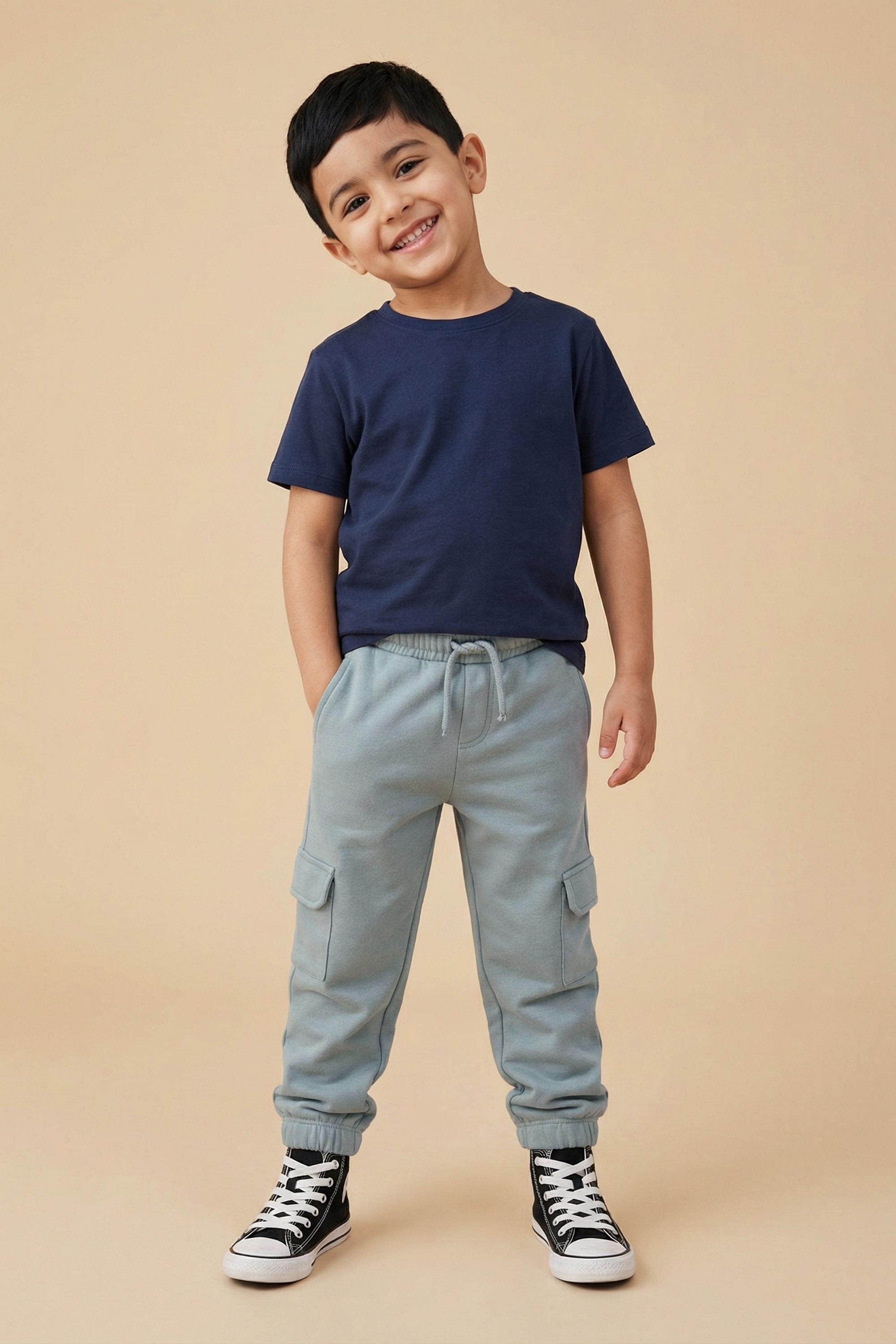 https://cdn.fynd.com/v2/falling-surf-7c8bb8/fyprod/wrkr/products/pictures/item/free/original/000000410402155001/PMrTKFHYEUj-000000410402155001_3.jpg