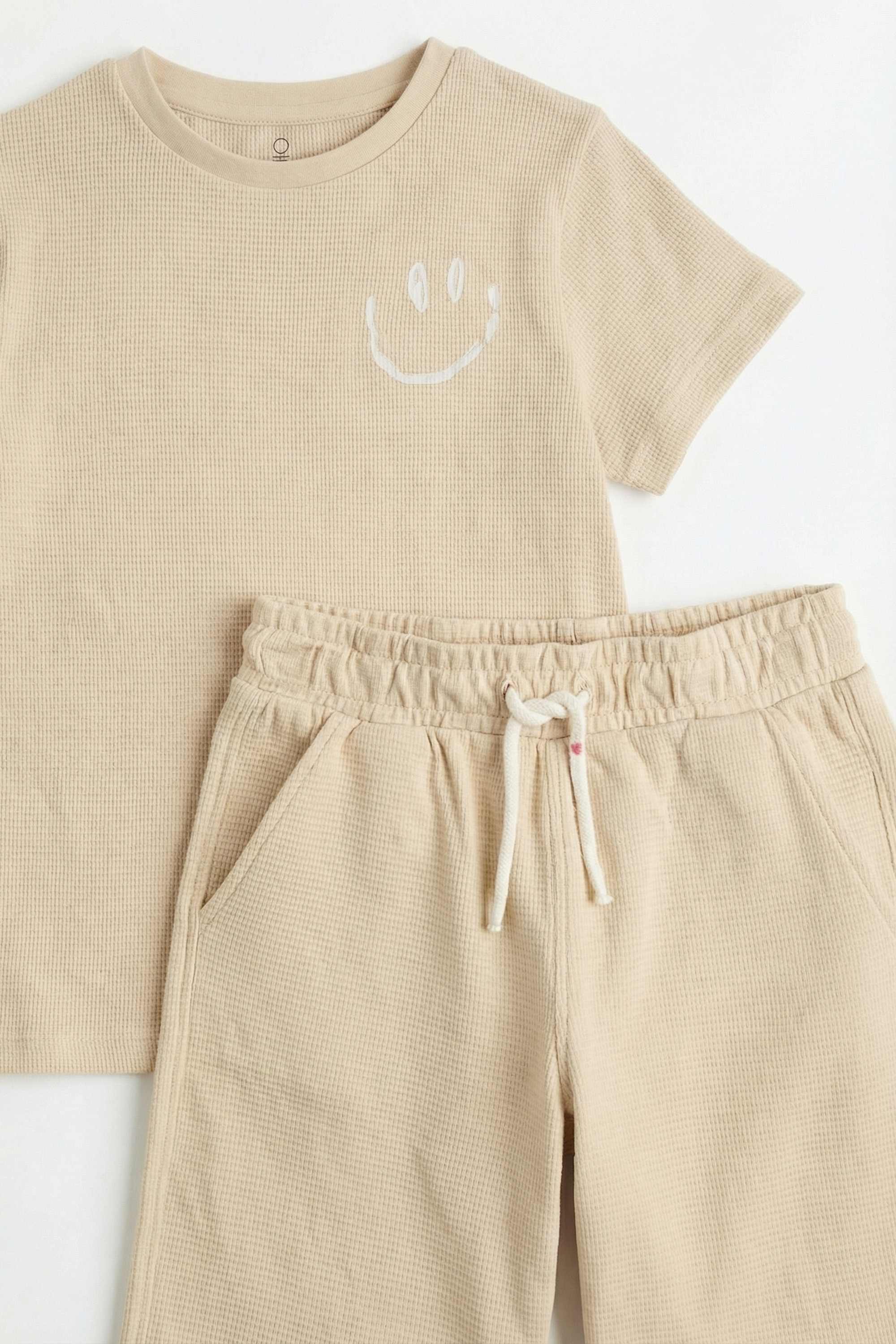 https://cdn.fynd.com/v2/falling-surf-7c8bb8/fyprod/wrkr/products/pictures/item/free/original/000000410402158001/yKmIqXP42KF-000000410402158001_6.jpg