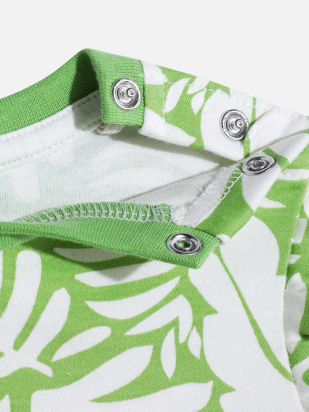 https://cdn.fynd.com/v2/falling-surf-7c8bb8/fyprod/wrkr/products/pictures/item/free/original/000000410402959001/hsw3w6Lp997E-410402959001_5.jpg