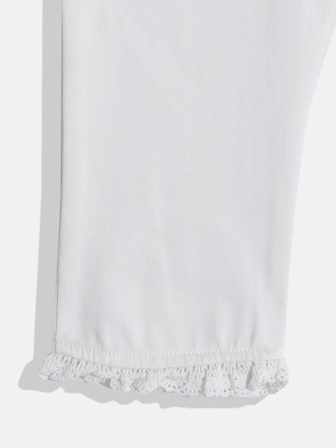https://cdn.fynd.com/v2/falling-surf-7c8bb8/fyprod/wrkr/products/pictures/item/free/original/000000410402975001/wdOl_IdEW0lU-410402975001_image12.jpg