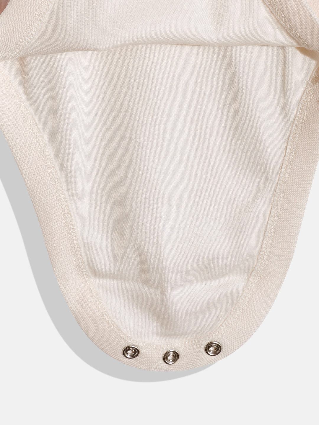 https://cdn.fynd.com/v2/falling-surf-7c8bb8/fyprod/wrkr/products/pictures/item/free/original/000000410402996001/YycvdMNnk4o-410402996001_6.jpg