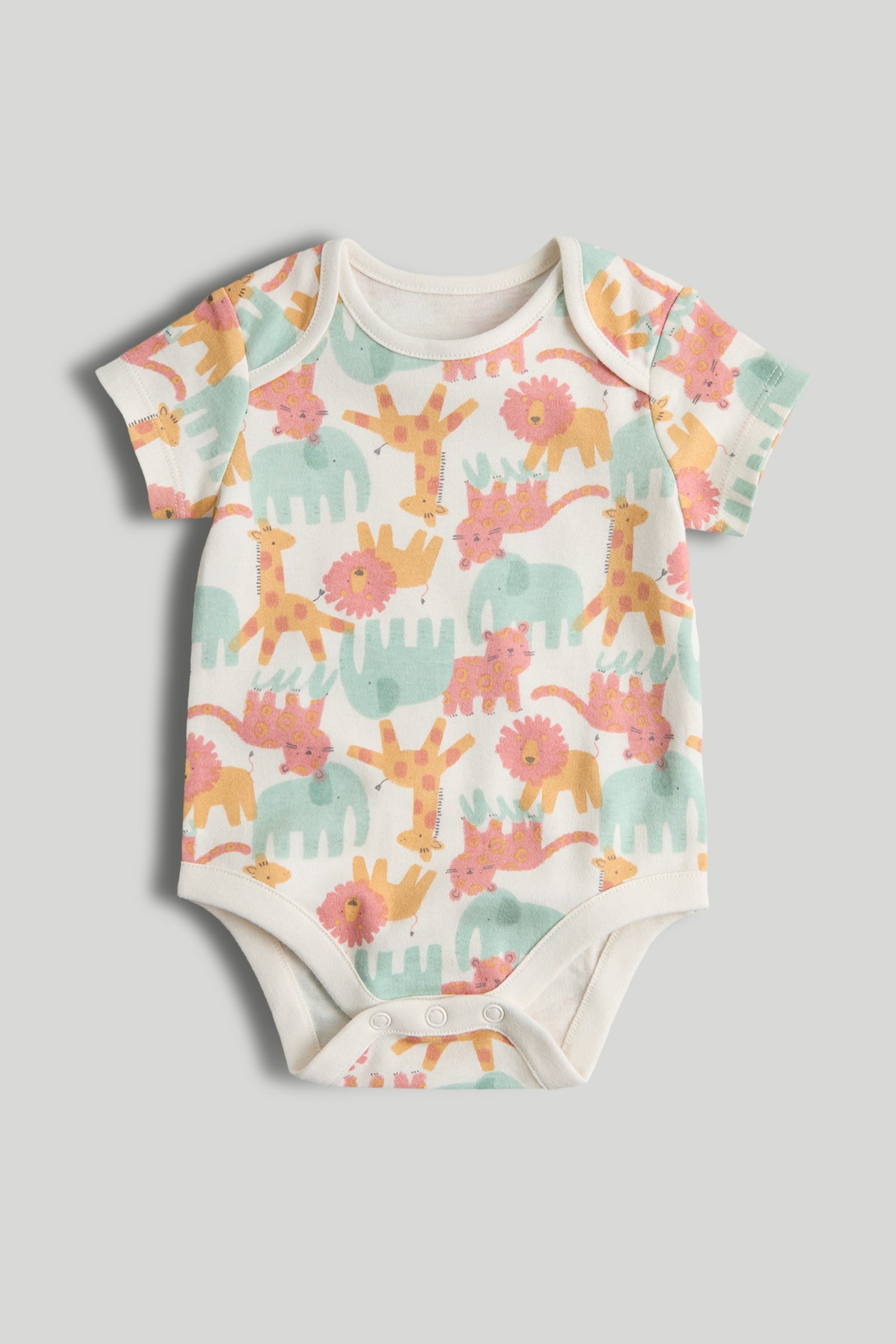 https://cdn.fynd.com/v2/falling-surf-7c8bb8/fyprod/wrkr/products/pictures/item/free/original/000000410403295001/nRzj2B68i5J-000000410403295001_5.jpeg