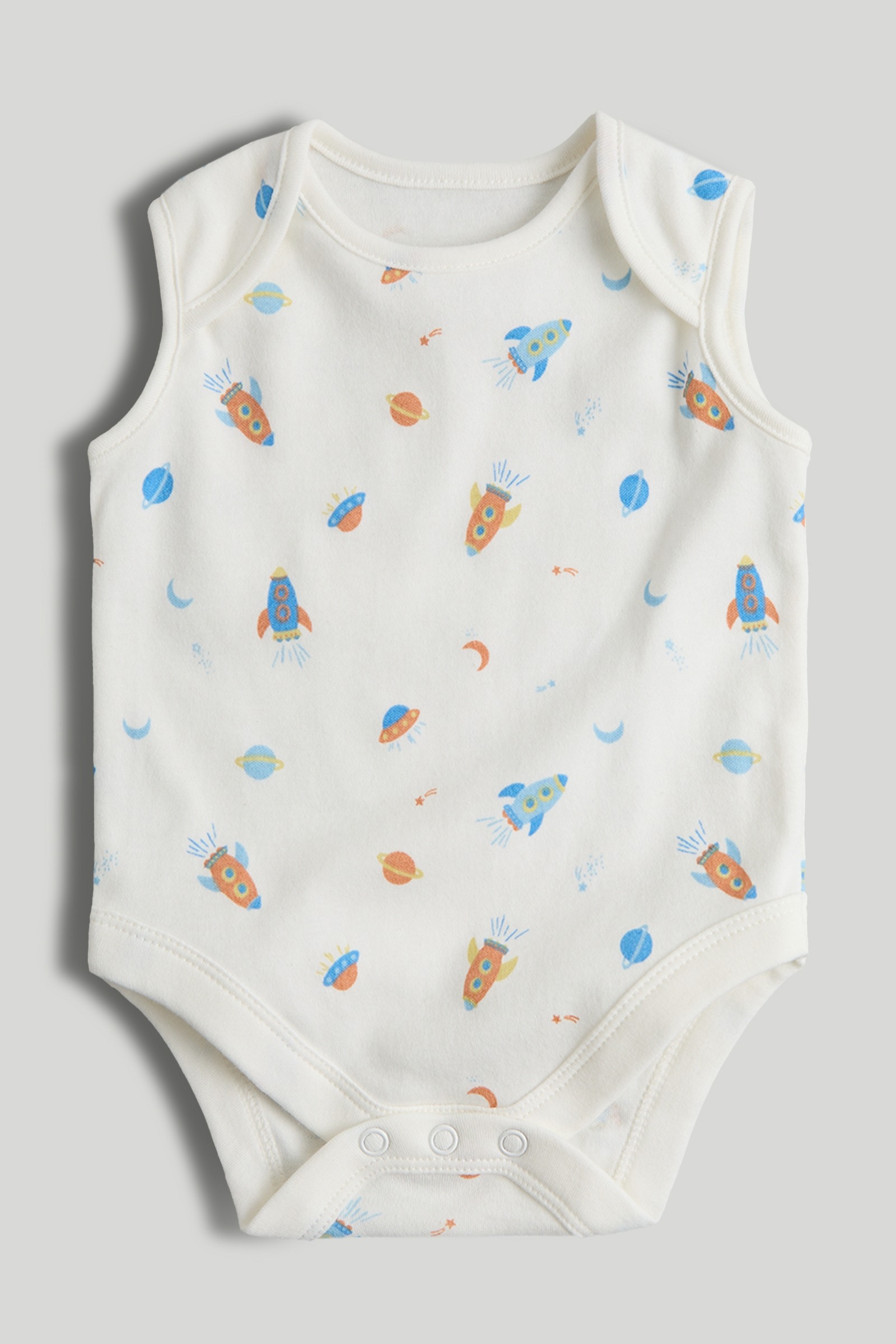 https://cdn.fynd.com/v2/falling-surf-7c8bb8/fyprod/wrkr/products/pictures/item/free/original/000000410403371001/IQgI8oO0VQv-000000410403371001_3.jpeg