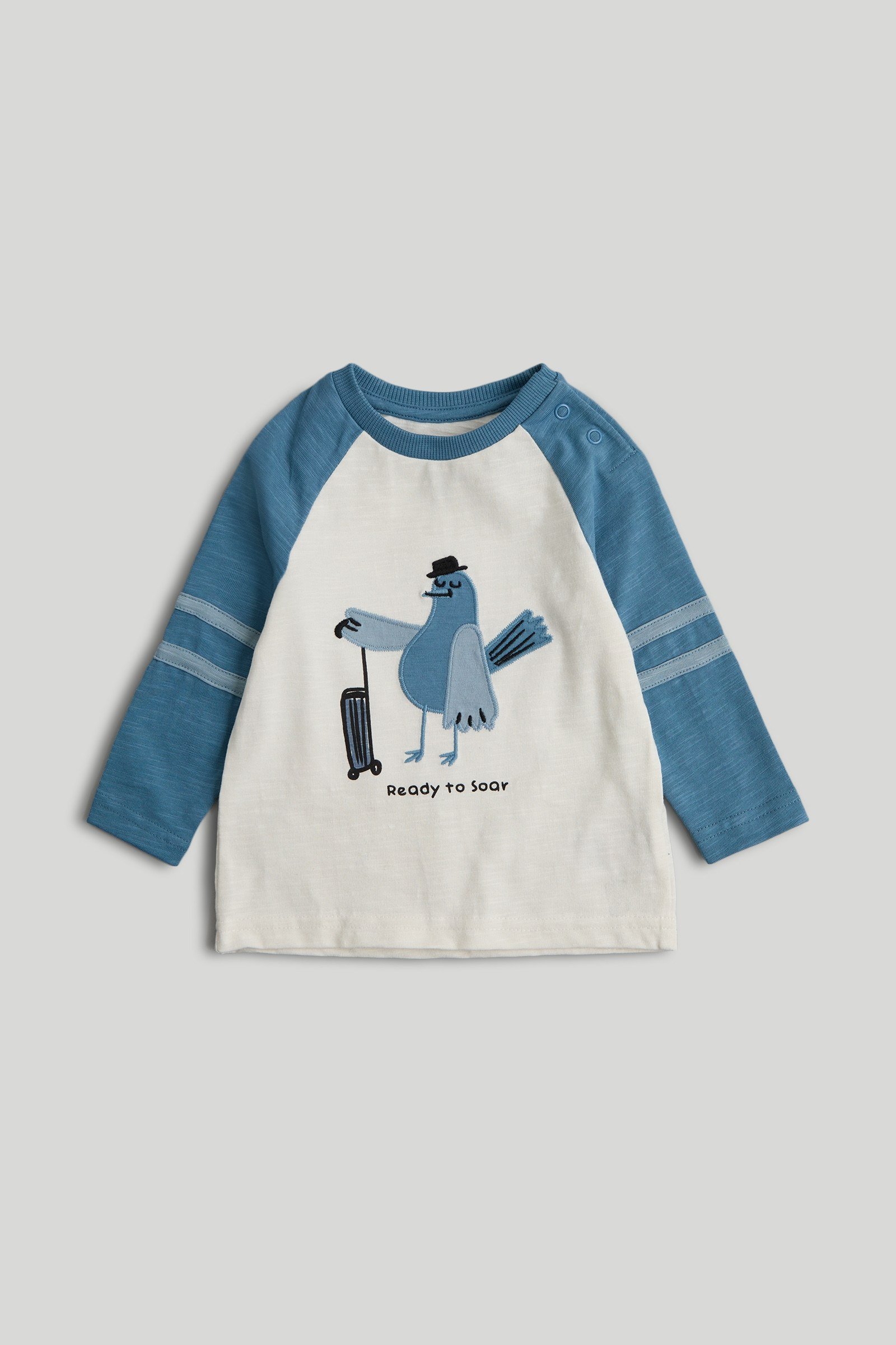 https://cdn.fynd.com/v2/falling-surf-7c8bb8/fyprod/wrkr/products/pictures/item/free/original/000000410403457001/s9D-F7fN_3m-000000410403457001_1.jpeg