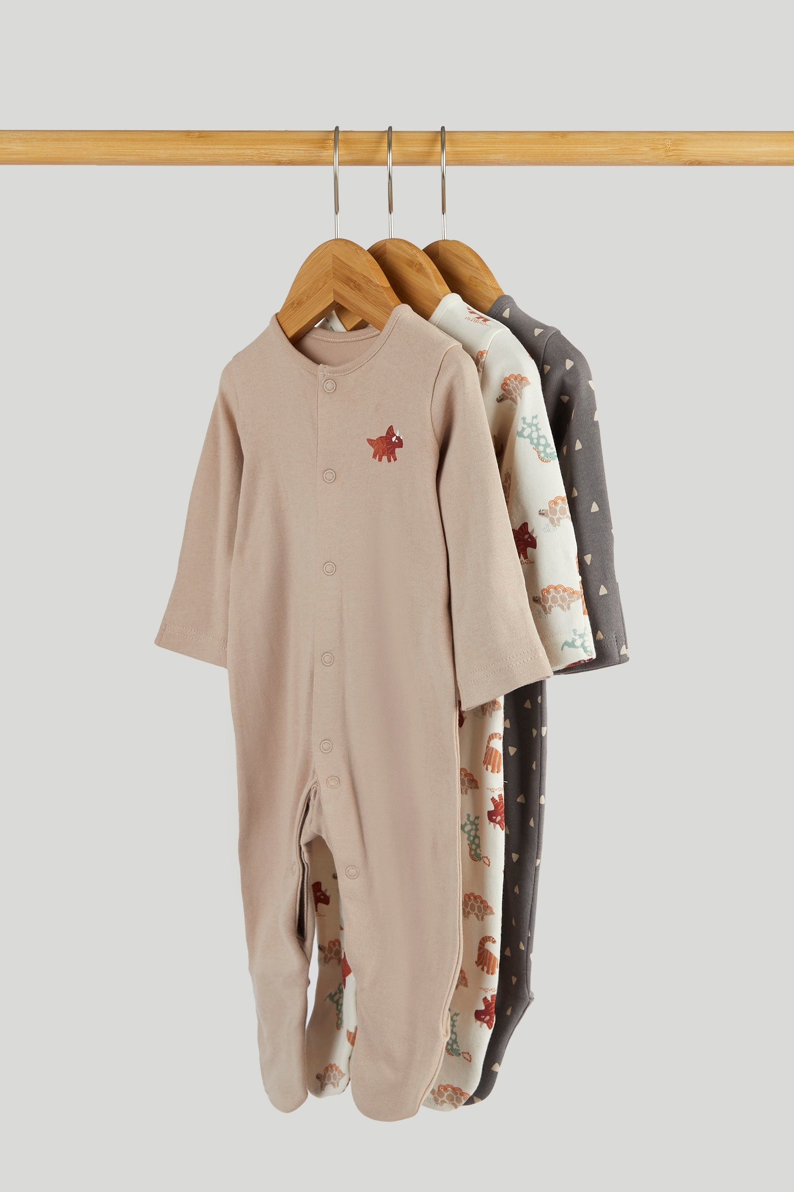 https://cdn.fynd.com/v2/falling-surf-7c8bb8/fyprod/wrkr/products/pictures/item/free/original/000000410403569001/lGbKlkzaHwt-000000410403569001_6.jpeg