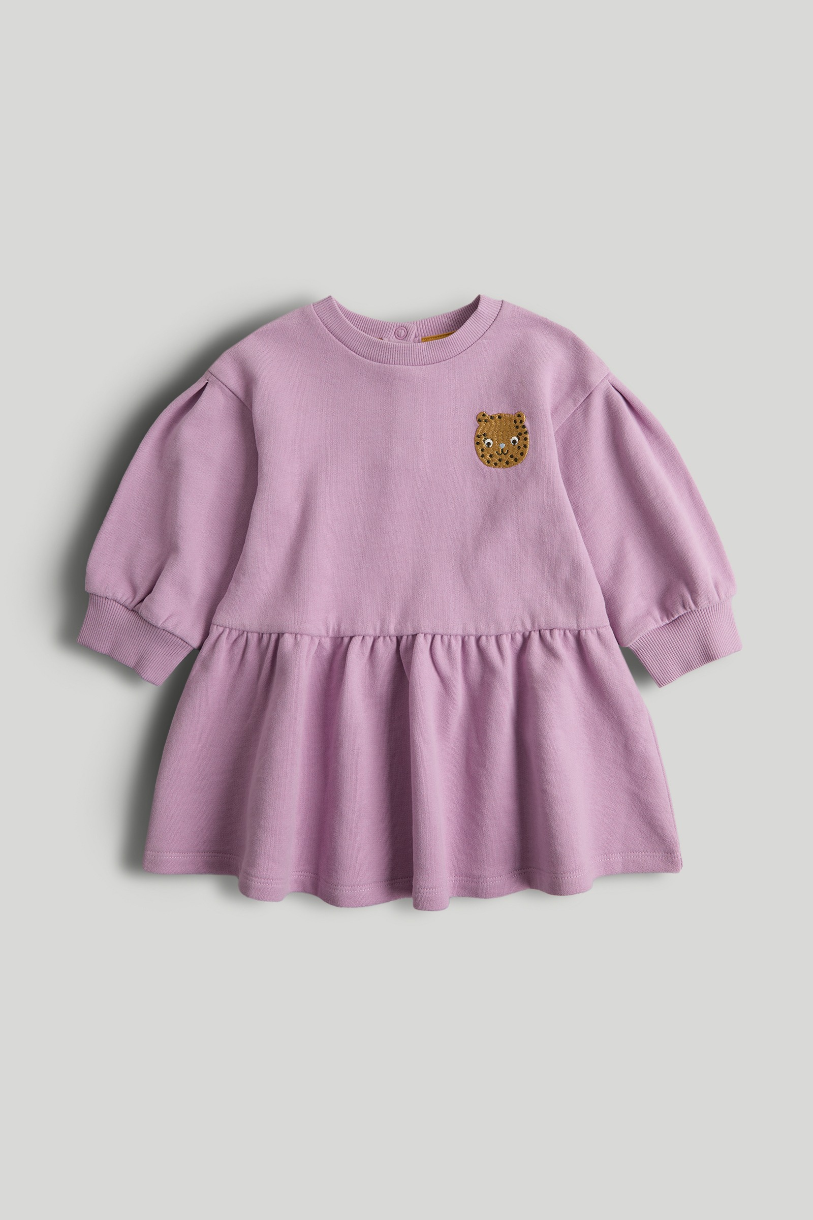 https://cdn.fynd.com/v2/falling-surf-7c8bb8/fyprod/wrkr/products/pictures/item/free/original/000000410403801001/zRBcb9cOhP-000000410403801001_4.jpeg