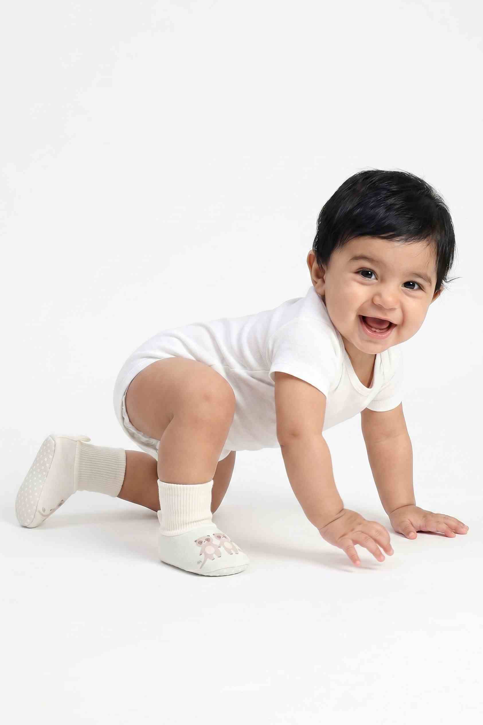 https://cdn.fynd.com/v2/falling-surf-7c8bb8/fyprod/wrkr/products/pictures/item/free/original/000000410404003001/8RIrIgp_Qr-000000410404003001_3.jpg