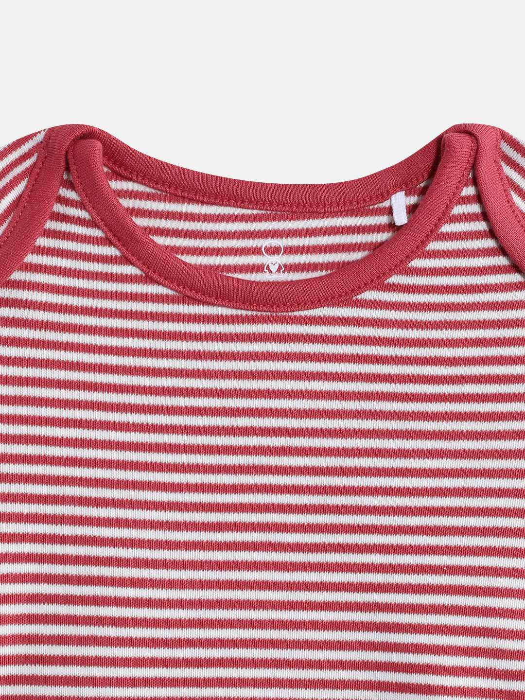 https://cdn.fynd.com/v2/falling-surf-7c8bb8/fyprod/wrkr/products/pictures/item/free/original/000000410404337001/MtTXAR1rtzB-410404337001_13.jpg