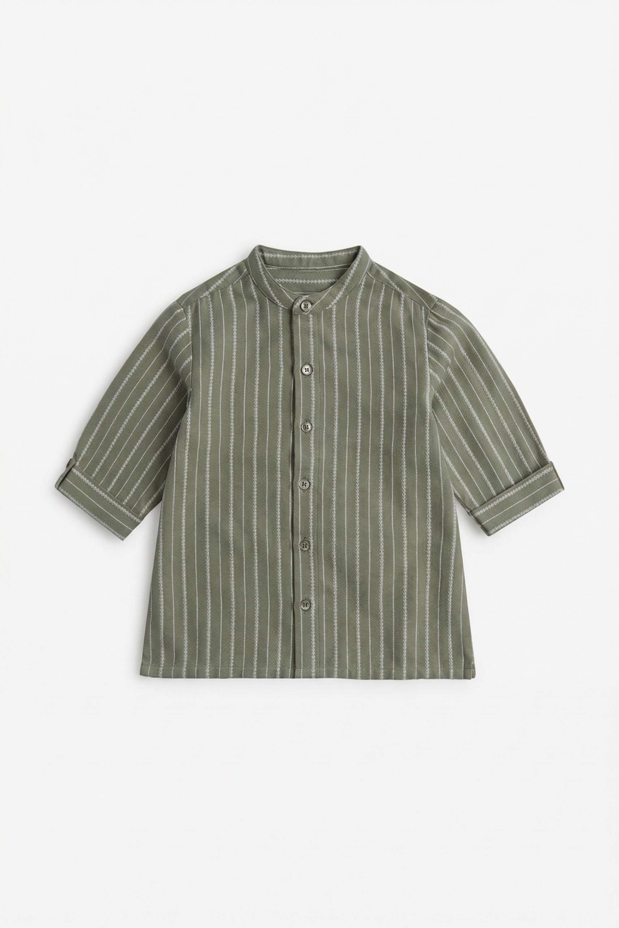 https://cdn.fynd.com/v2/falling-surf-7c8bb8/fyprod/wrkr/products/pictures/item/free/original/000000410404444001/Q0kZ0UQkVQ--000000410404444001_5.jpg