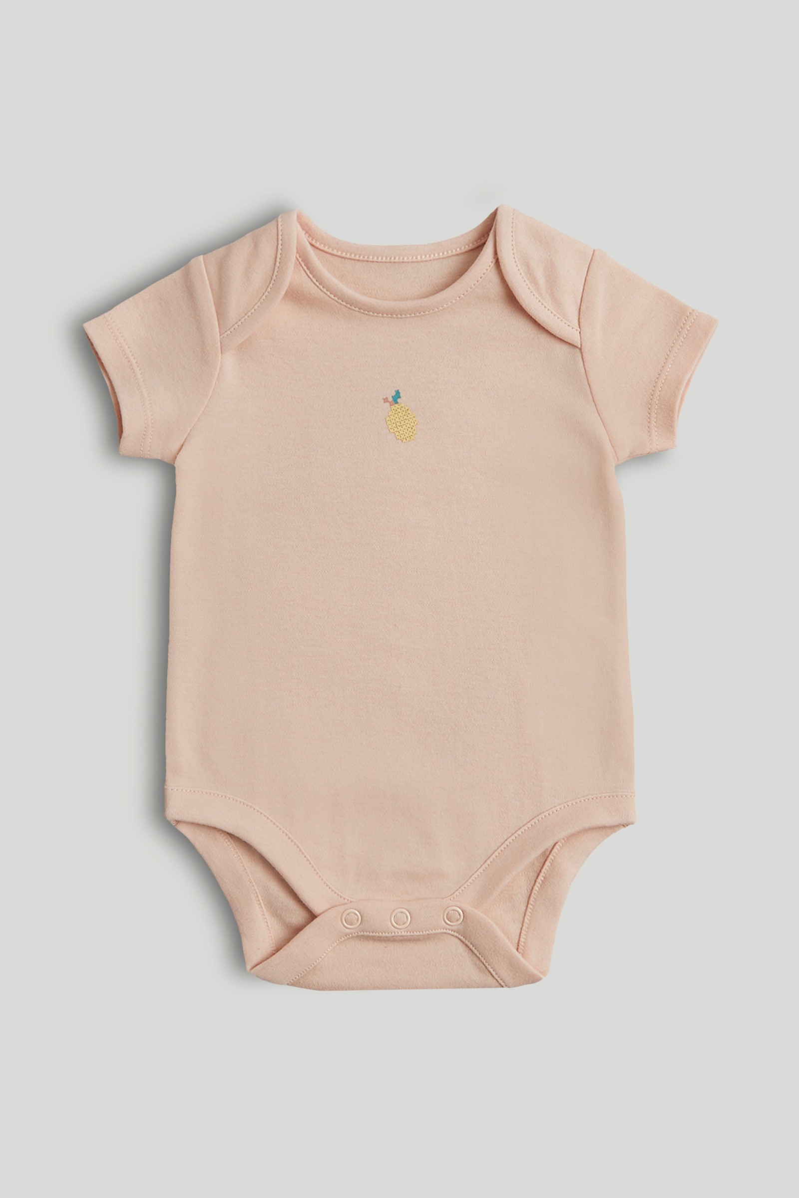 https://cdn.fynd.com/v2/falling-surf-7c8bb8/fyprod/wrkr/products/pictures/item/free/original/000000410404703001/ptgAQZvYRZK-000000410404703001_6.jpg