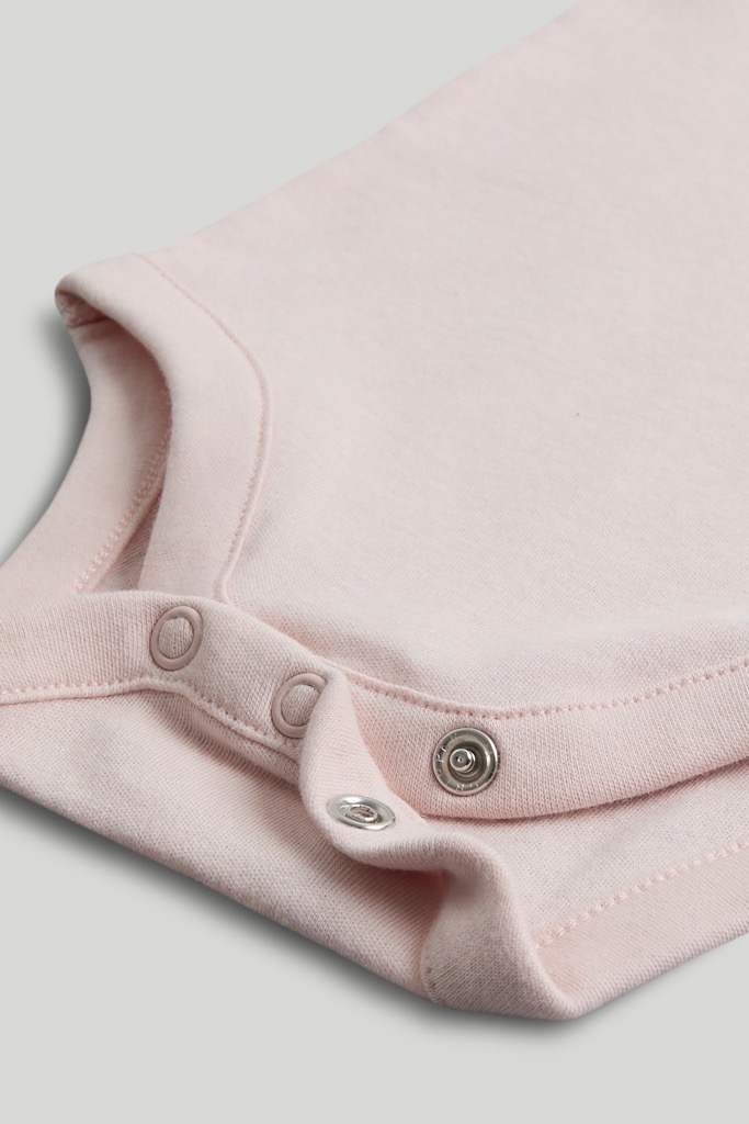 https://cdn.fynd.com/v2/falling-surf-7c8bb8/fyprod/wrkr/products/pictures/item/free/original/000000410404822001/KdF--V1WHtg-000000410404822001_6.jpg