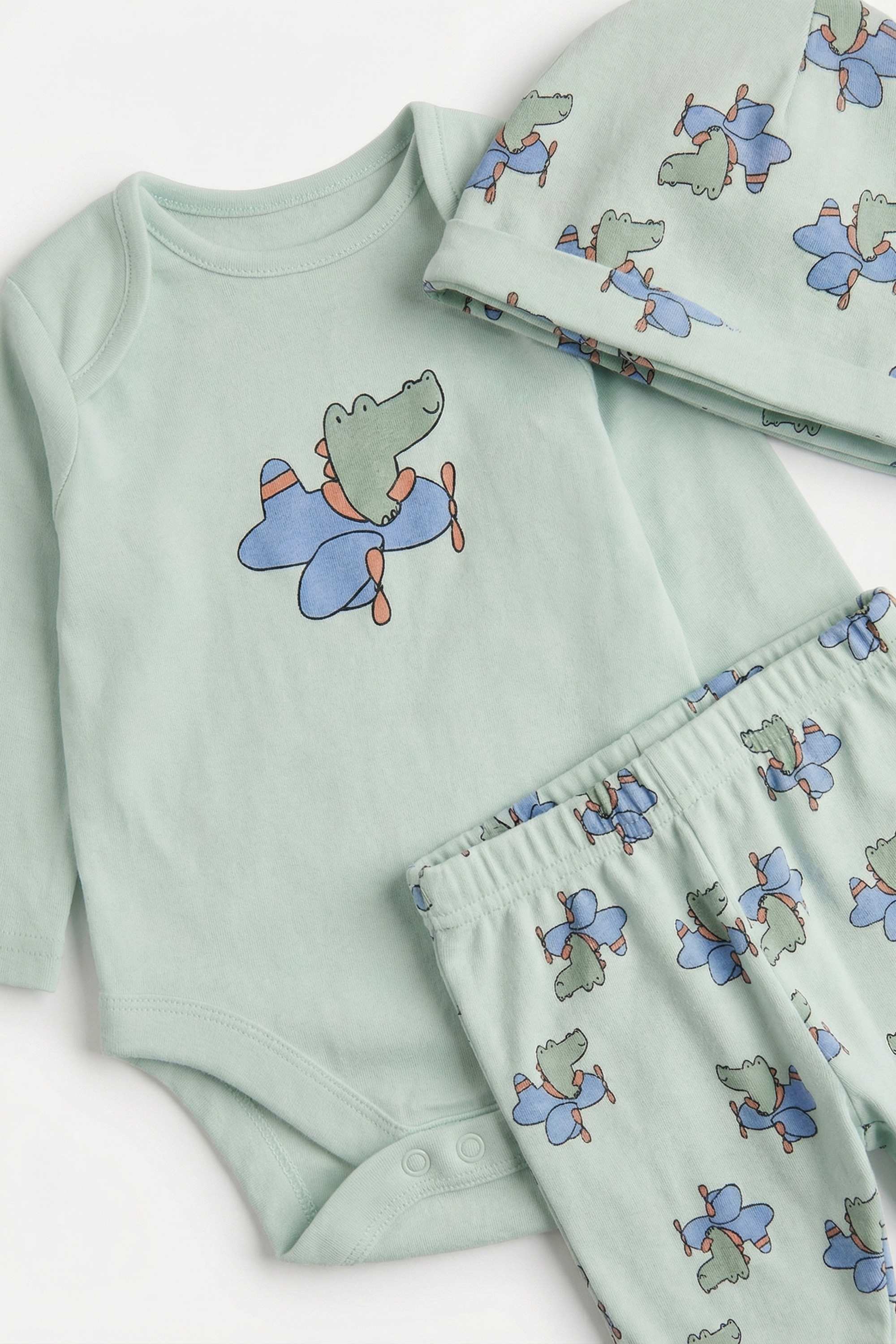 https://cdn.fynd.com/v2/falling-surf-7c8bb8/fyprod/wrkr/products/pictures/item/free/original/000000410404876001/ehtHqW2-lKC-000000410404876001_7.jpg