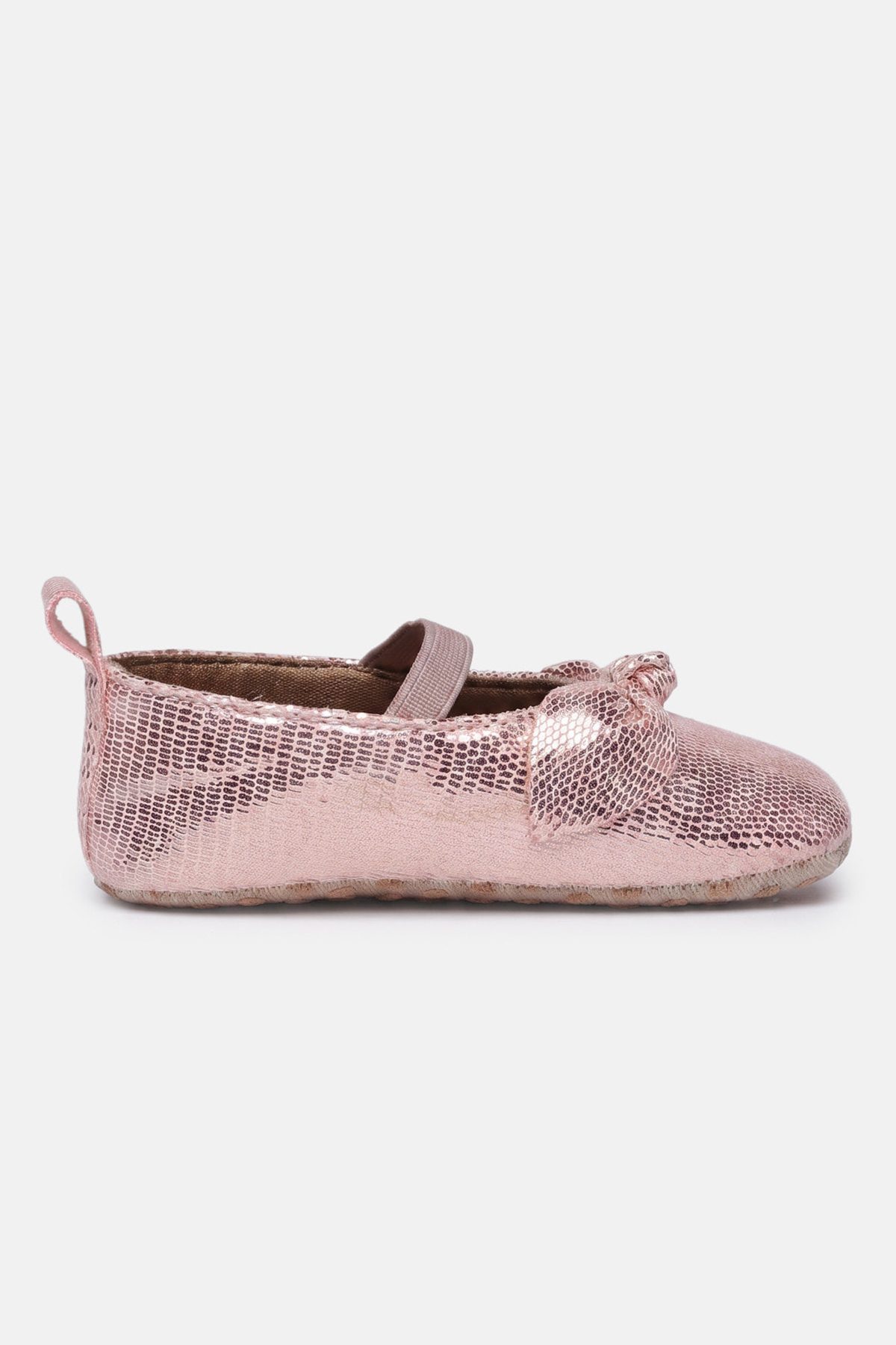 https://cdn.fynd.com/v2/falling-surf-7c8bb8/fyprod/wrkr/products/pictures/item/free/original/000000410405009001/HuVVBaN778s-000000410405009001_6.jpg