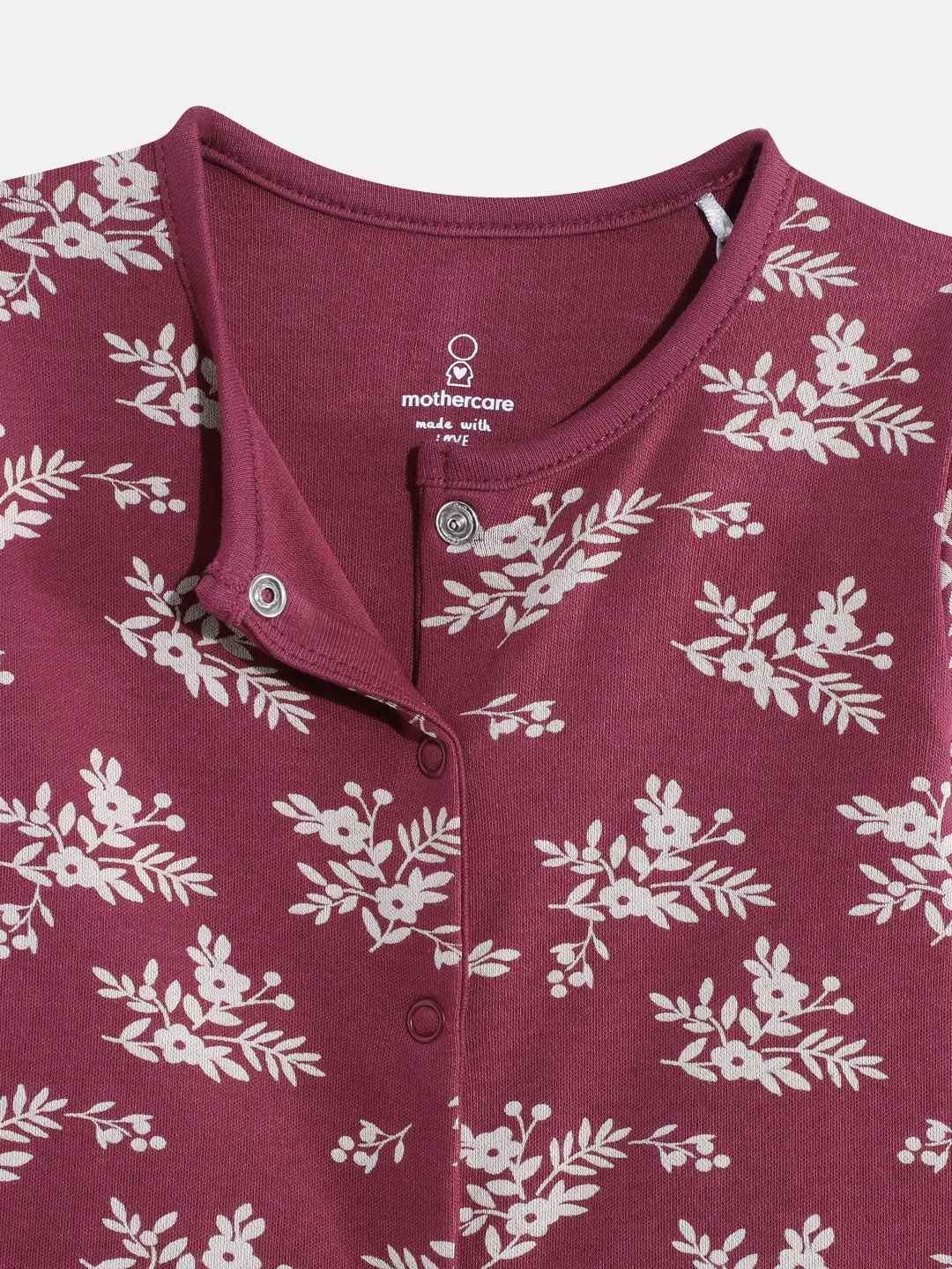 https://cdn.fynd.com/v2/falling-surf-7c8bb8/fyprod/wrkr/products/pictures/item/free/original/000000410405106001/ZF0NU4cn_rX-410405106001_4.jpg