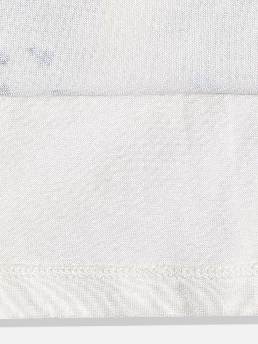 https://cdn.fynd.com/v2/falling-surf-7c8bb8/fyprod/wrkr/products/pictures/item/free/original/000000410405131001/W8rHE6Hg-iq-GG25123_6.jpg