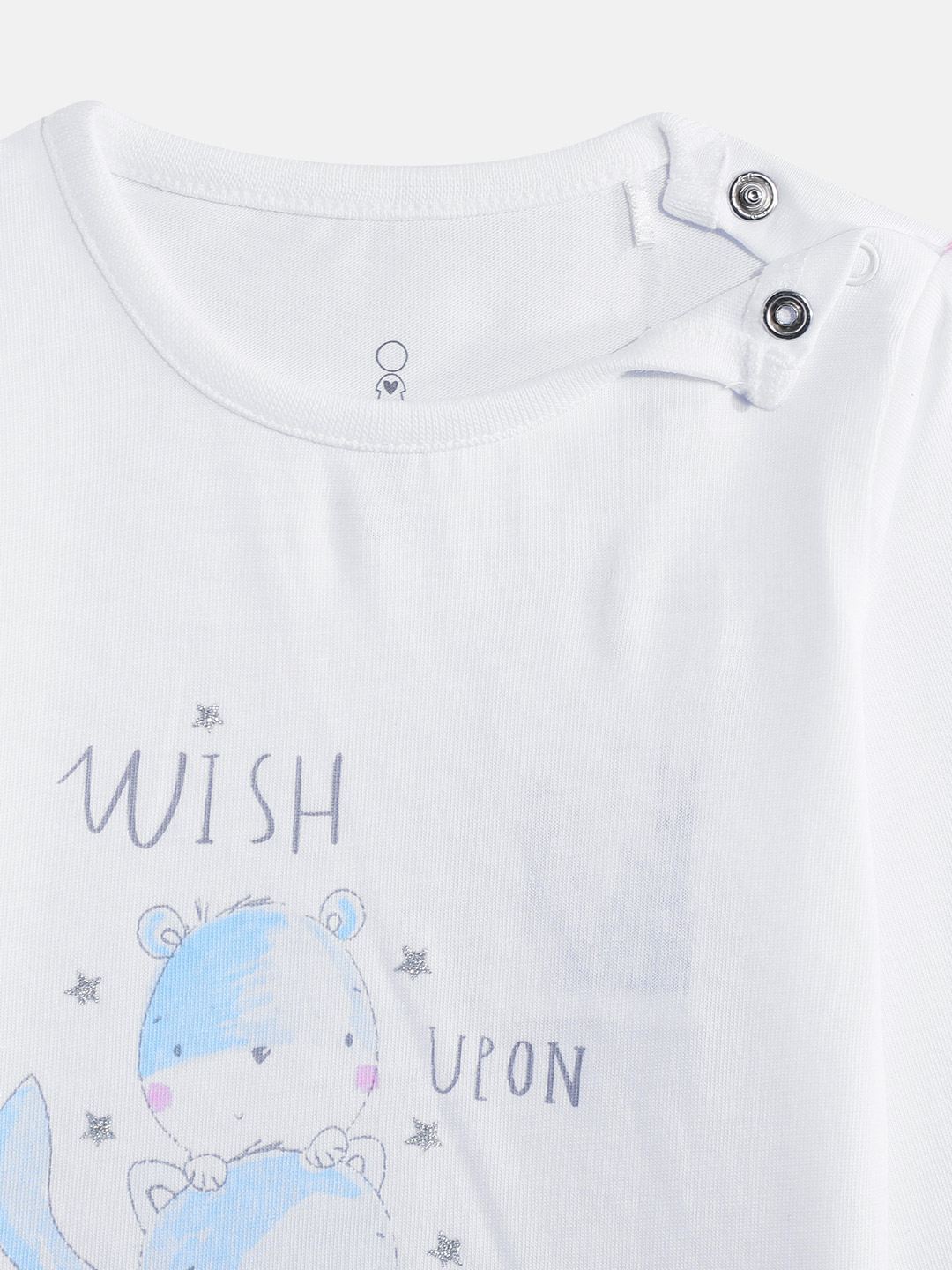 https://cdn.fynd.com/v2/falling-surf-7c8bb8/fyprod/wrkr/products/pictures/item/free/original/000000410405132001/VVSCAojt_zU-410405132001_4.jpg