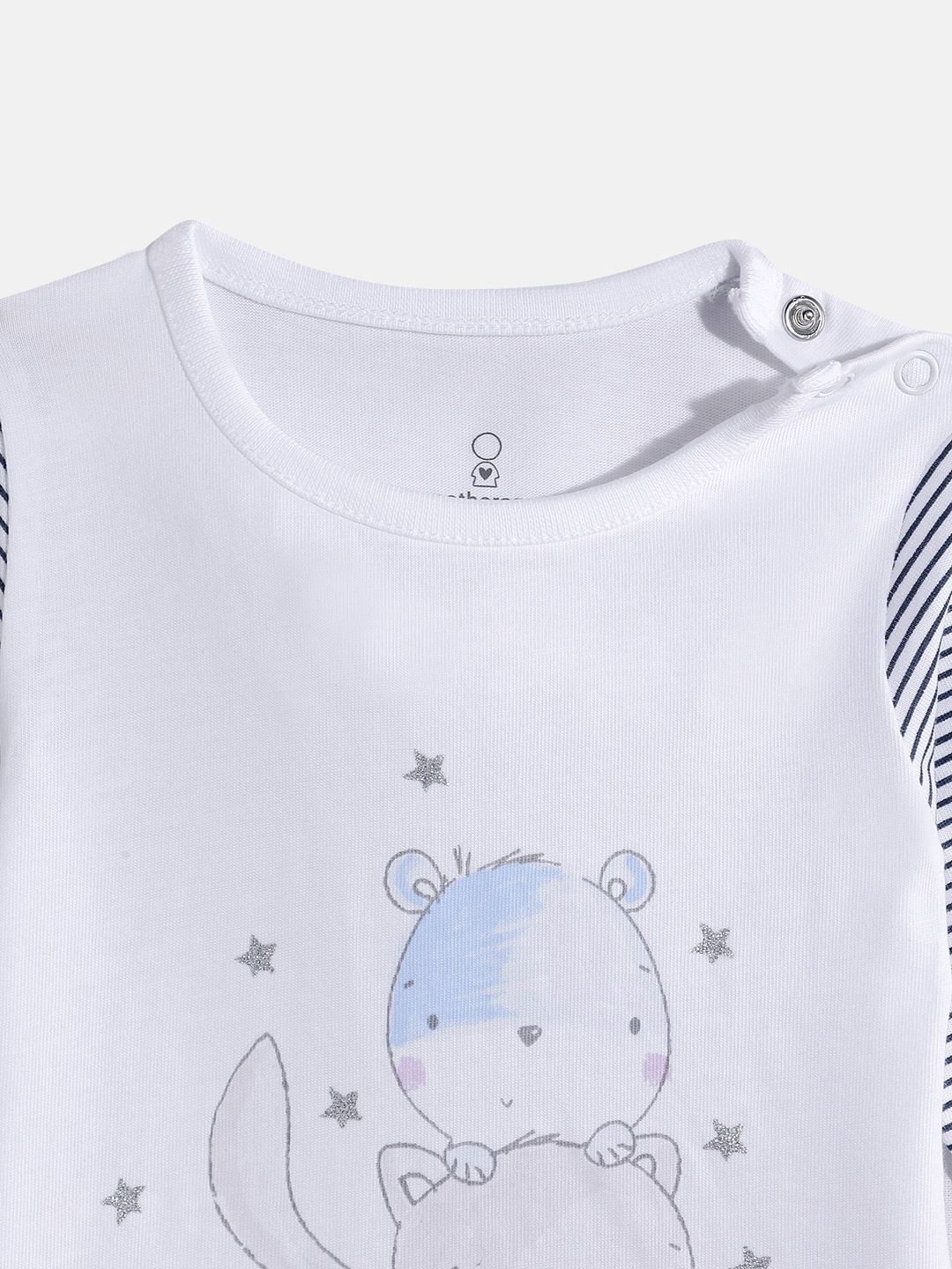 https://cdn.fynd.com/v2/falling-surf-7c8bb8/fyprod/wrkr/products/pictures/item/free/original/000000410405141001/R2j78Yd-AsB-410405141001_4.jpg