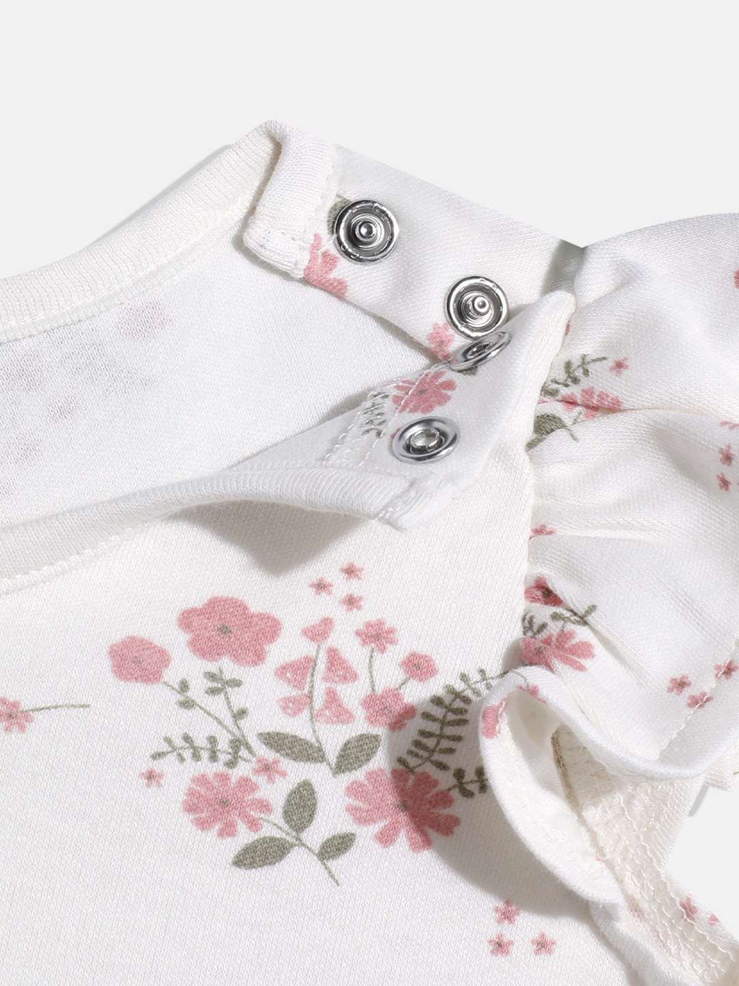 https://cdn.fynd.com/v2/falling-surf-7c8bb8/fyprod/wrkr/products/pictures/item/free/original/000000410405164001/_XaWW7KPcZZ-GG25025_5.jpg