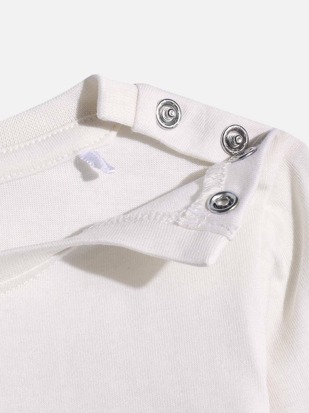 https://cdn.fynd.com/v2/falling-surf-7c8bb8/fyprod/wrkr/products/pictures/item/free/original/000000410405170001/-cXyuxBPm7U-GG25028_5.jpg