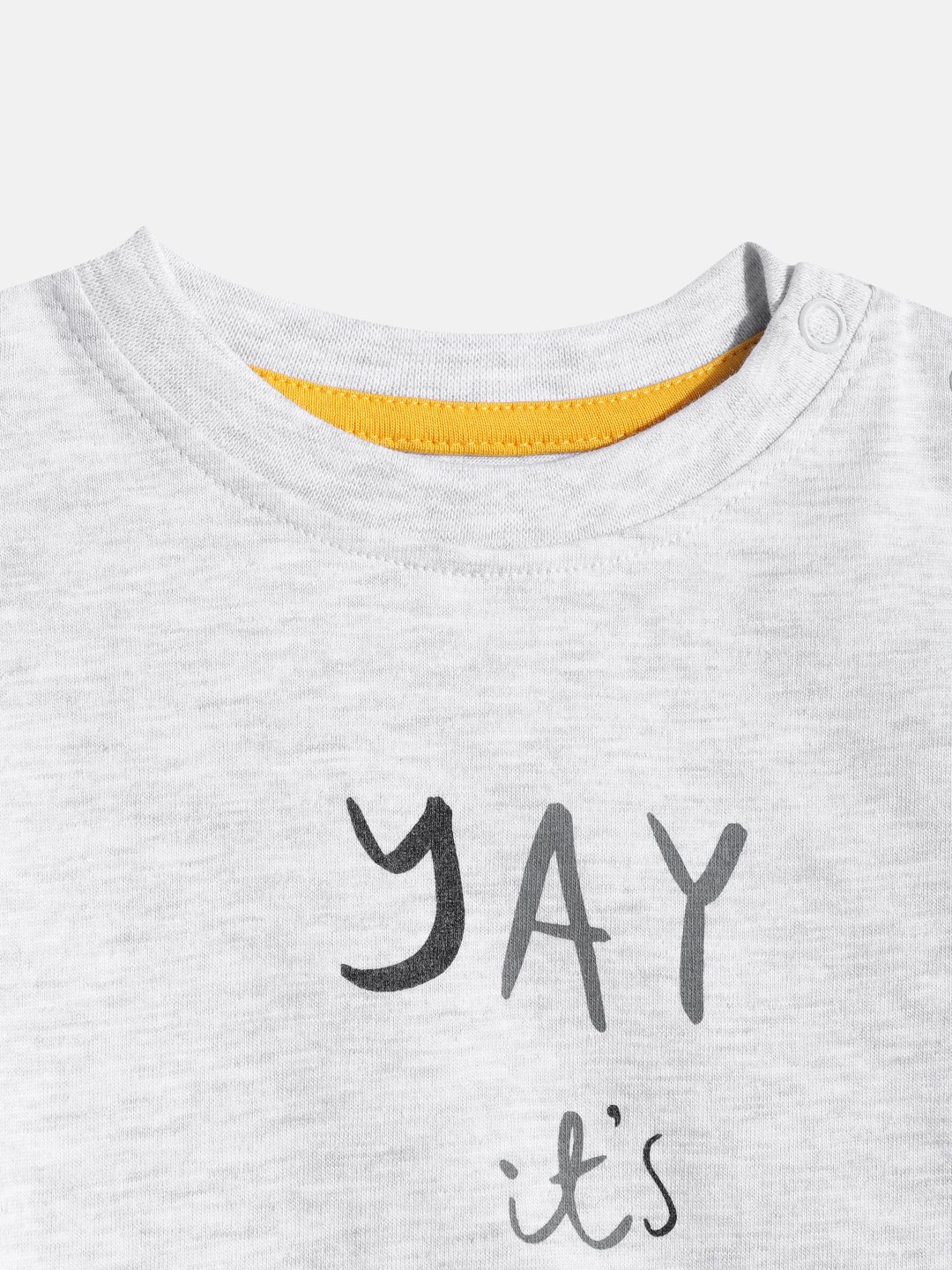 https://cdn.fynd.com/v2/falling-surf-7c8bb8/fyprod/wrkr/products/pictures/item/free/original/000000410405175001/4Ixa3D5TOzx-GG25092_4.jpg