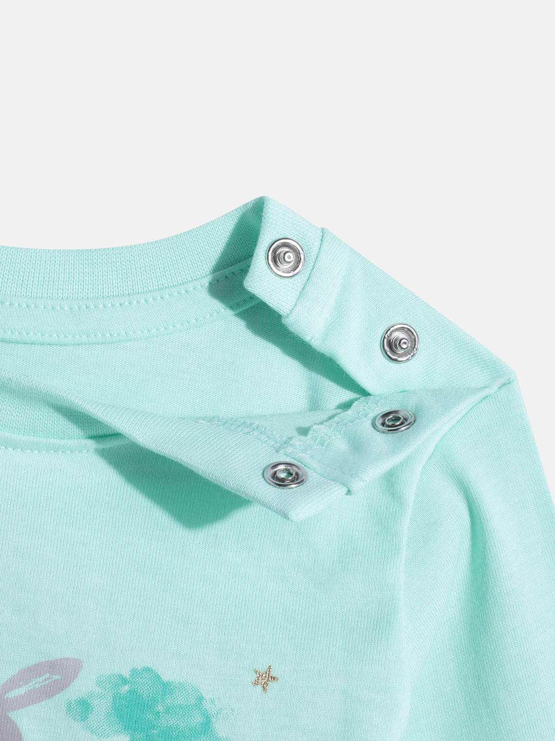 https://cdn.fynd.com/v2/falling-surf-7c8bb8/fyprod/wrkr/products/pictures/item/free/original/000000410405191001/HMxK29NVmhb-GG25136_5.jpg