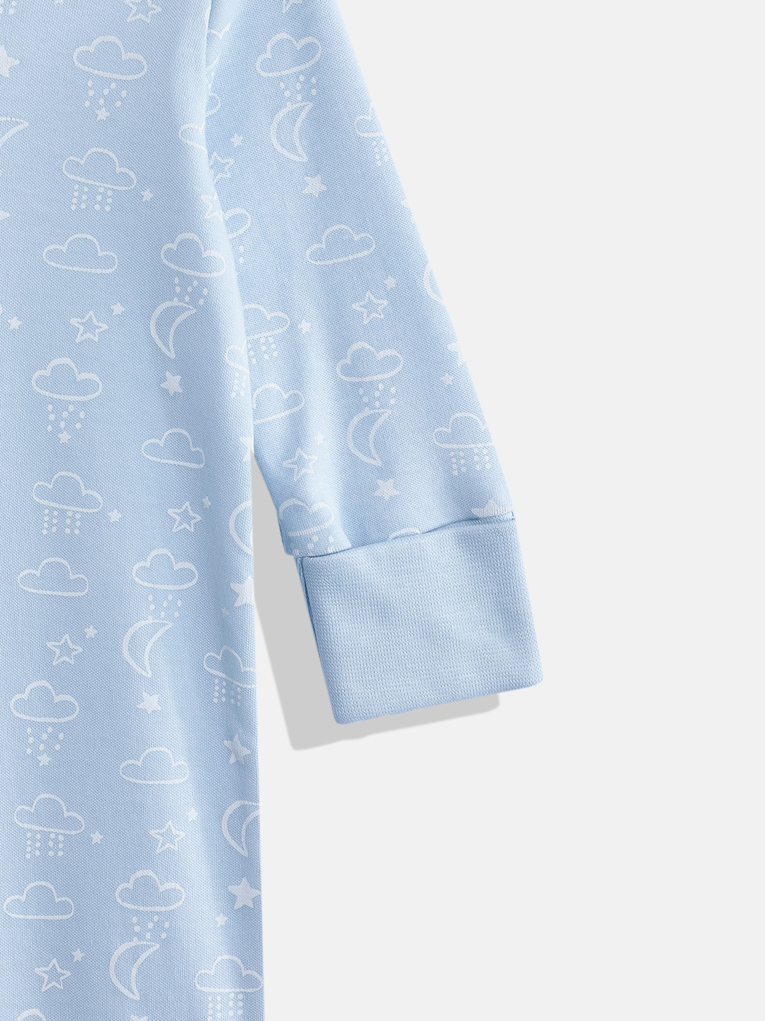 https://cdn.fynd.com/v2/falling-surf-7c8bb8/fyprod/wrkr/products/pictures/item/free/original/000000410405213001/e1evMmGzIAe-410405213001_18.jpg