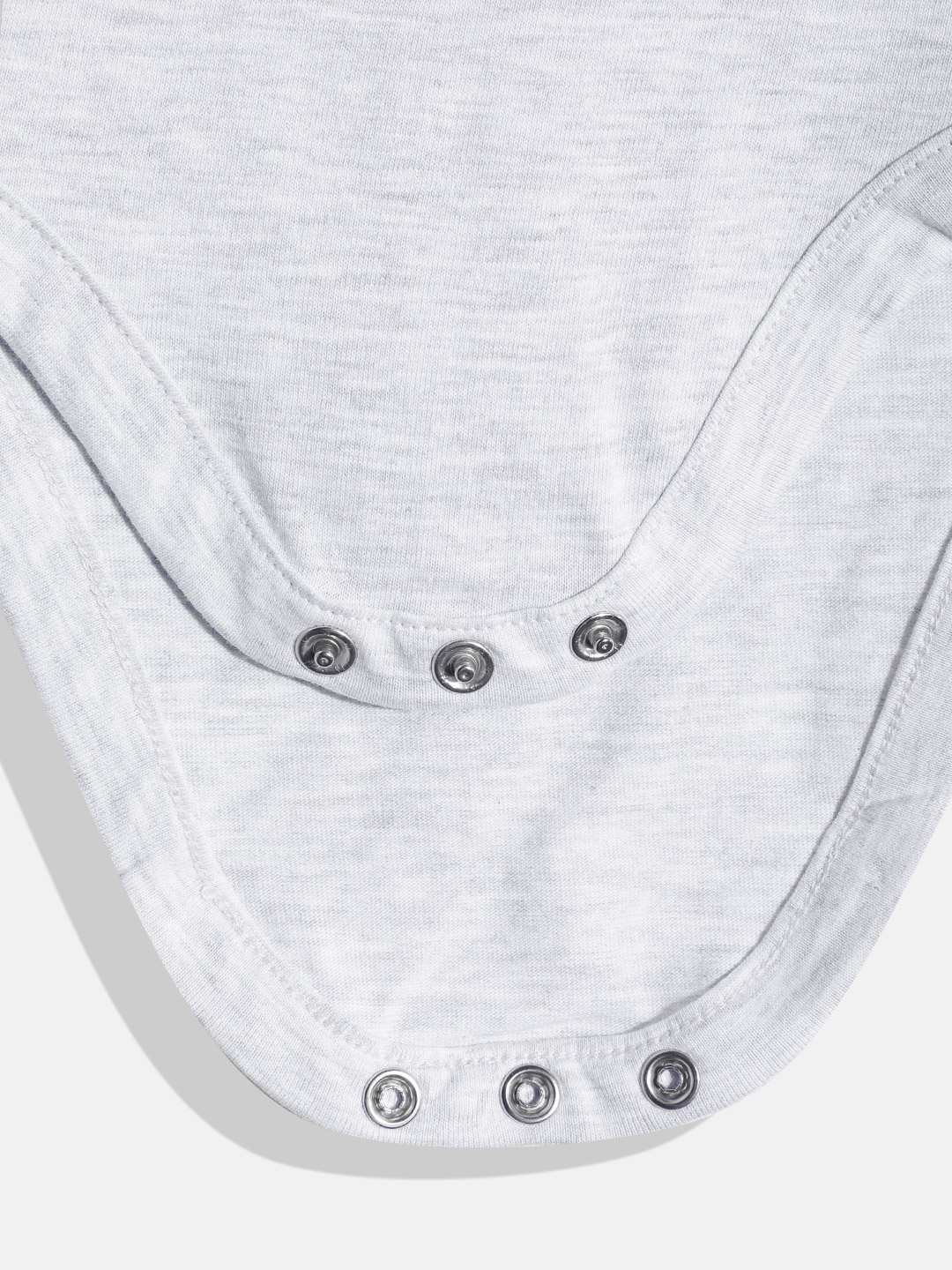 https://cdn.fynd.com/v2/falling-surf-7c8bb8/fyprod/wrkr/products/pictures/item/free/original/000000410405216001/lH-F55lhDmJ-GG25175_14.jpg