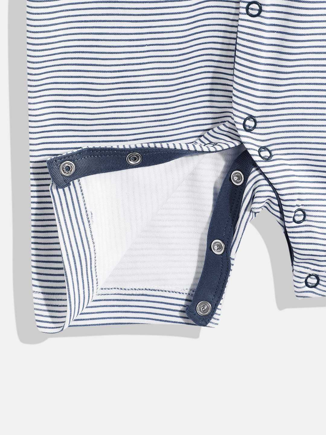 https://cdn.fynd.com/v2/falling-surf-7c8bb8/fyprod/wrkr/products/pictures/item/free/original/000000410405219001/1MjYTLhOpC1-410405219001_11.jpg