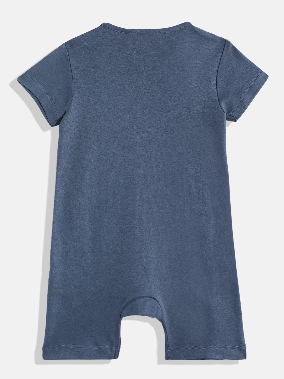 https://cdn.fynd.com/v2/falling-surf-7c8bb8/fyprod/wrkr/products/pictures/item/free/original/000000410405219001/4QkHfB218W7-410405219001_3.jpg