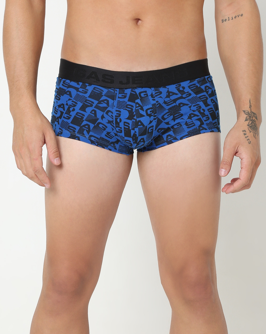 GAS | Abstract Classic Trunks