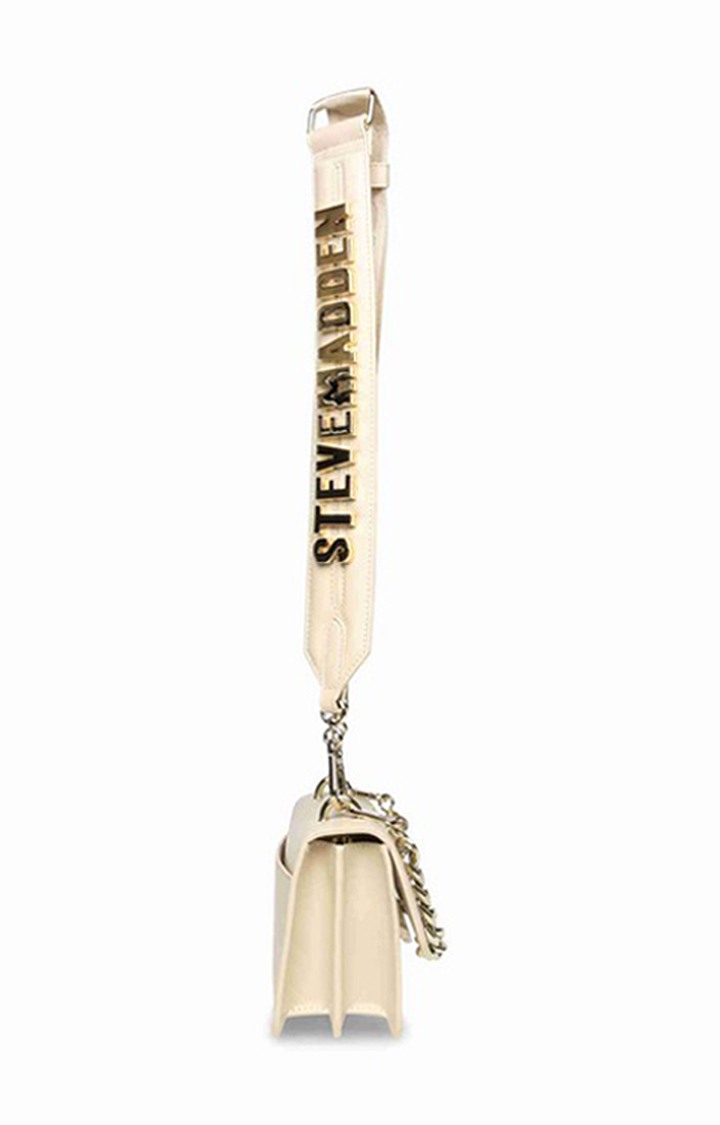 Bzen White Handbags