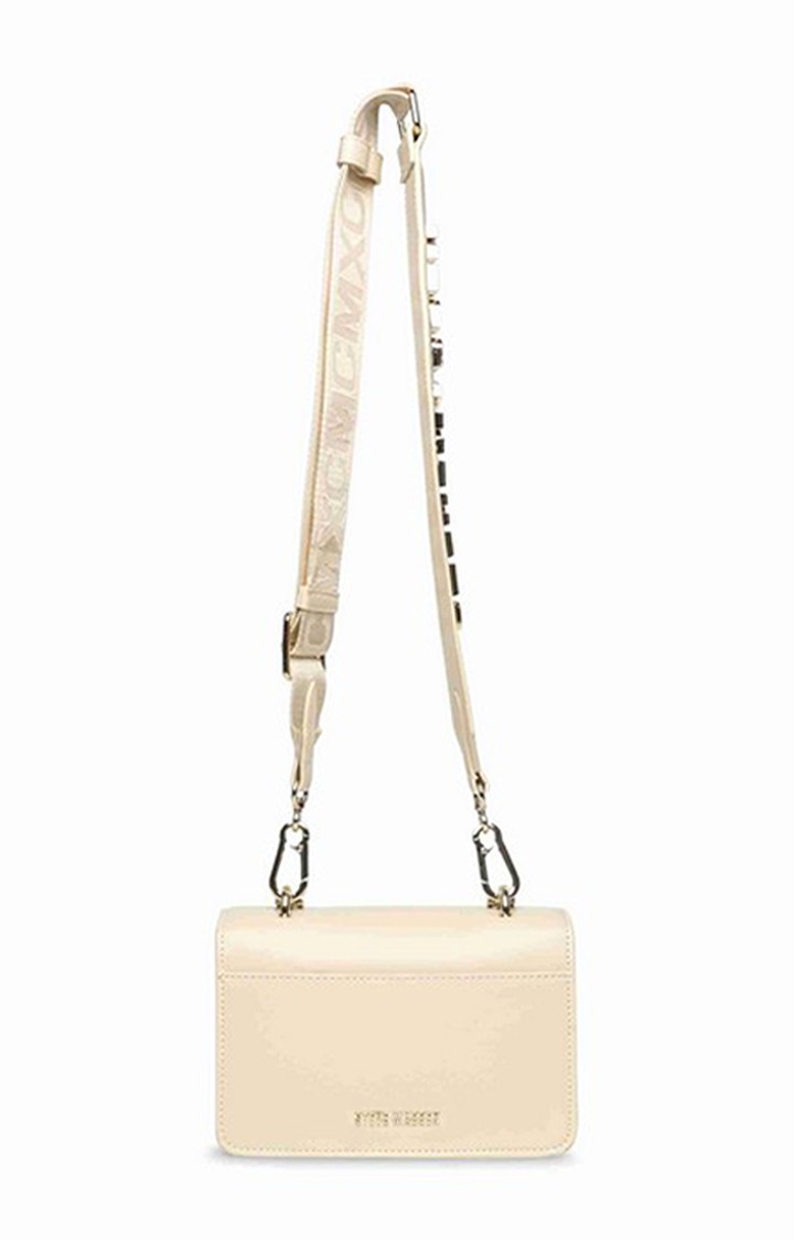 Bzen White Handbags