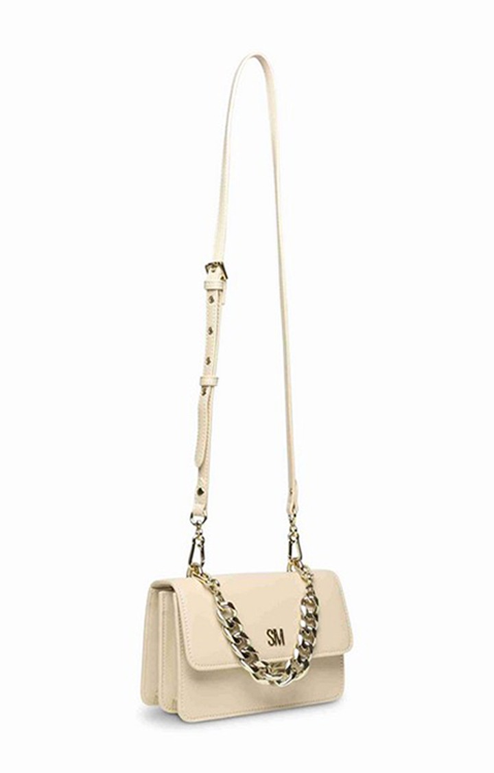 Bzen White Handbags