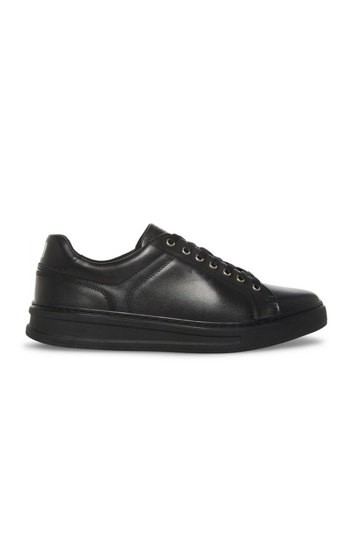 Mecah Black Sneakers