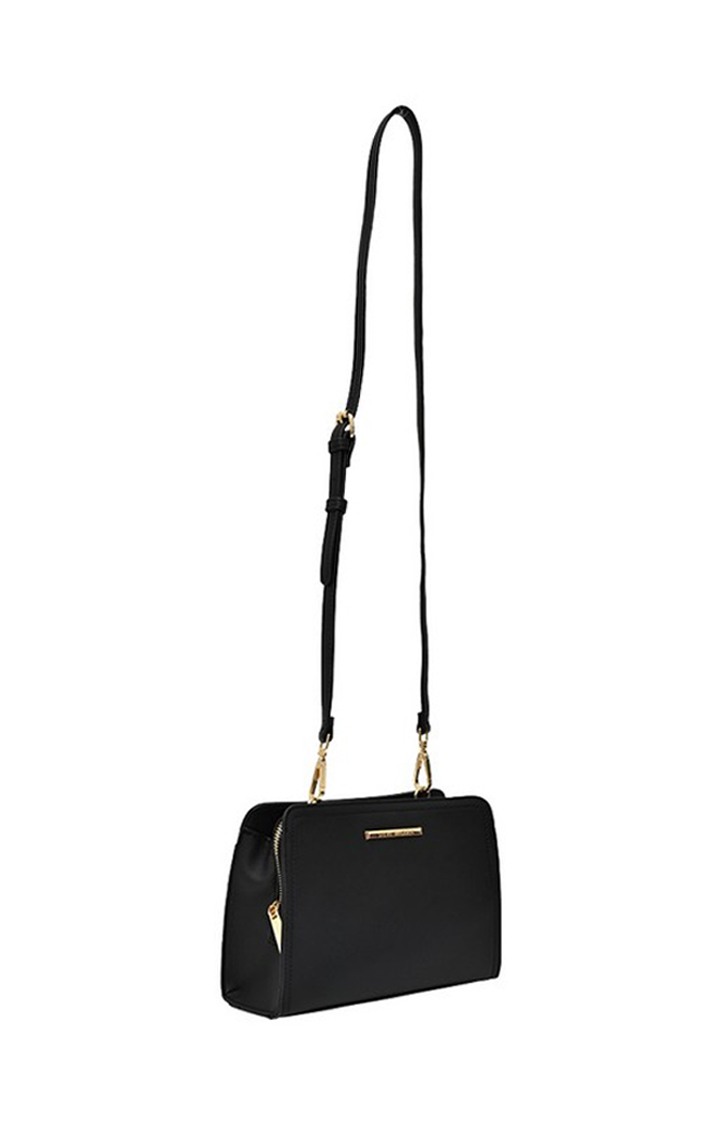 Btilt Black Handbags