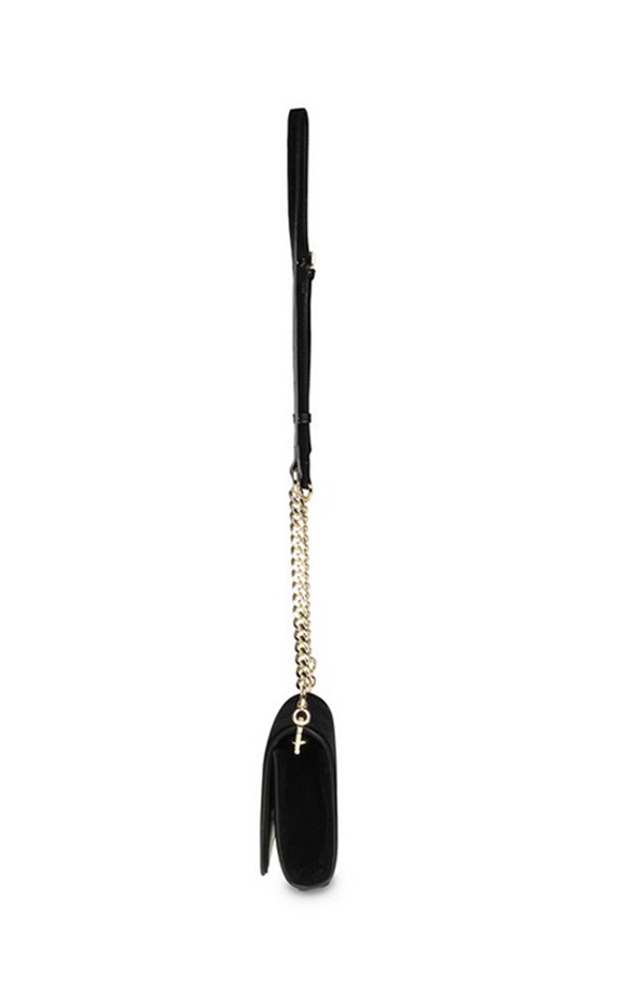 Bvex-V Black Handbags