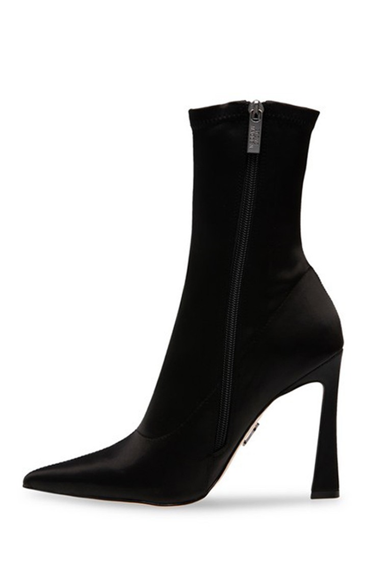 Sizzler Black Boots