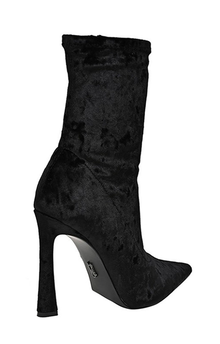 Sizzler Black Boots