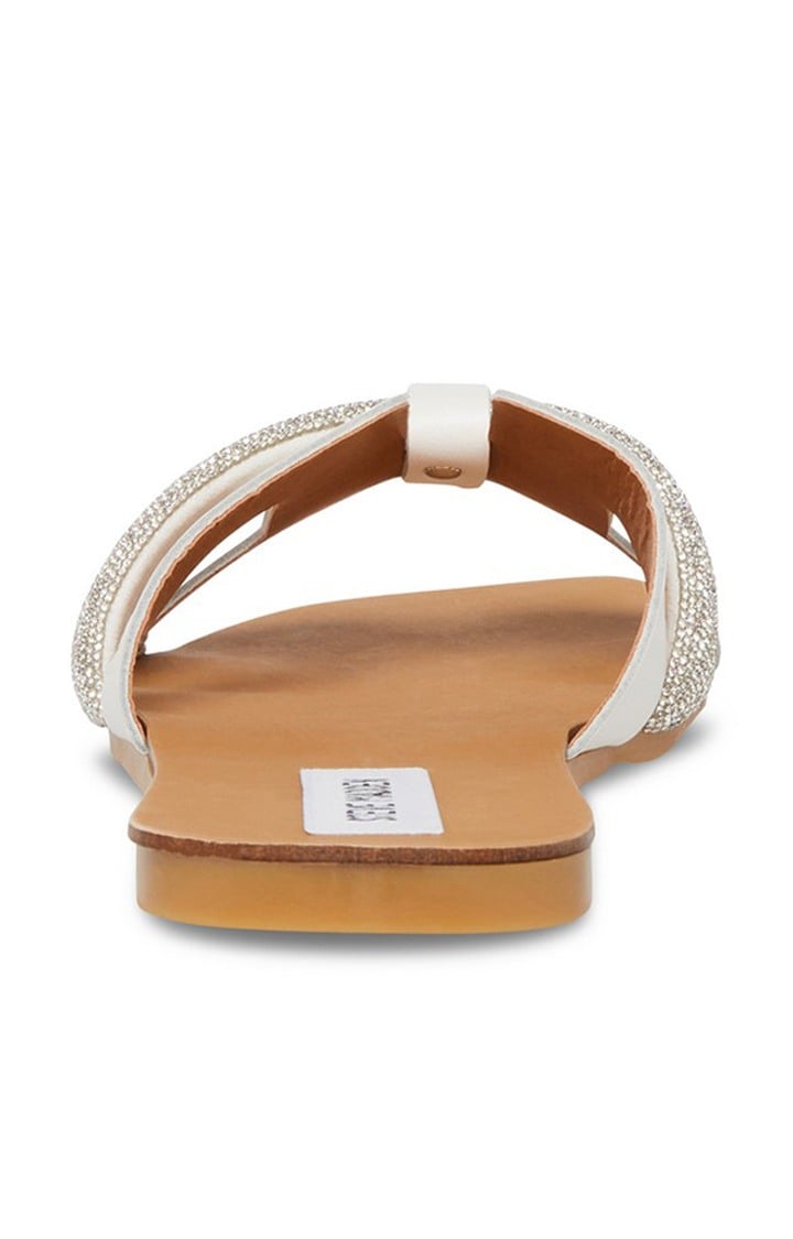 Edriah White Flats