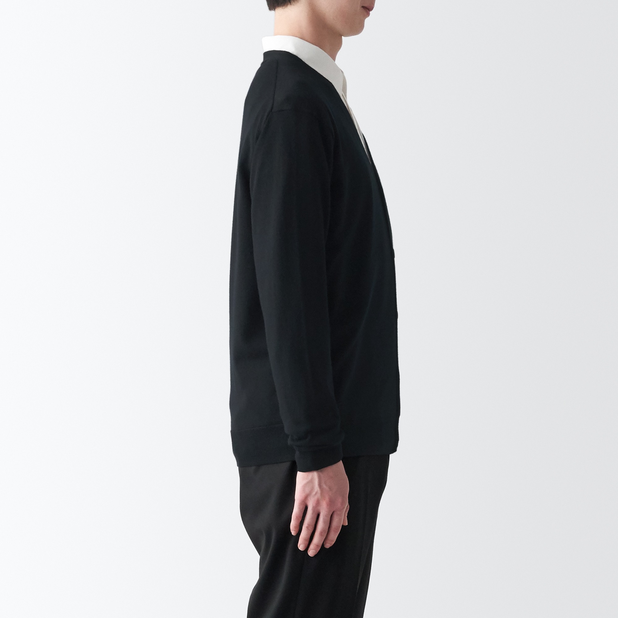 Washable high-gauge V neck cardigan