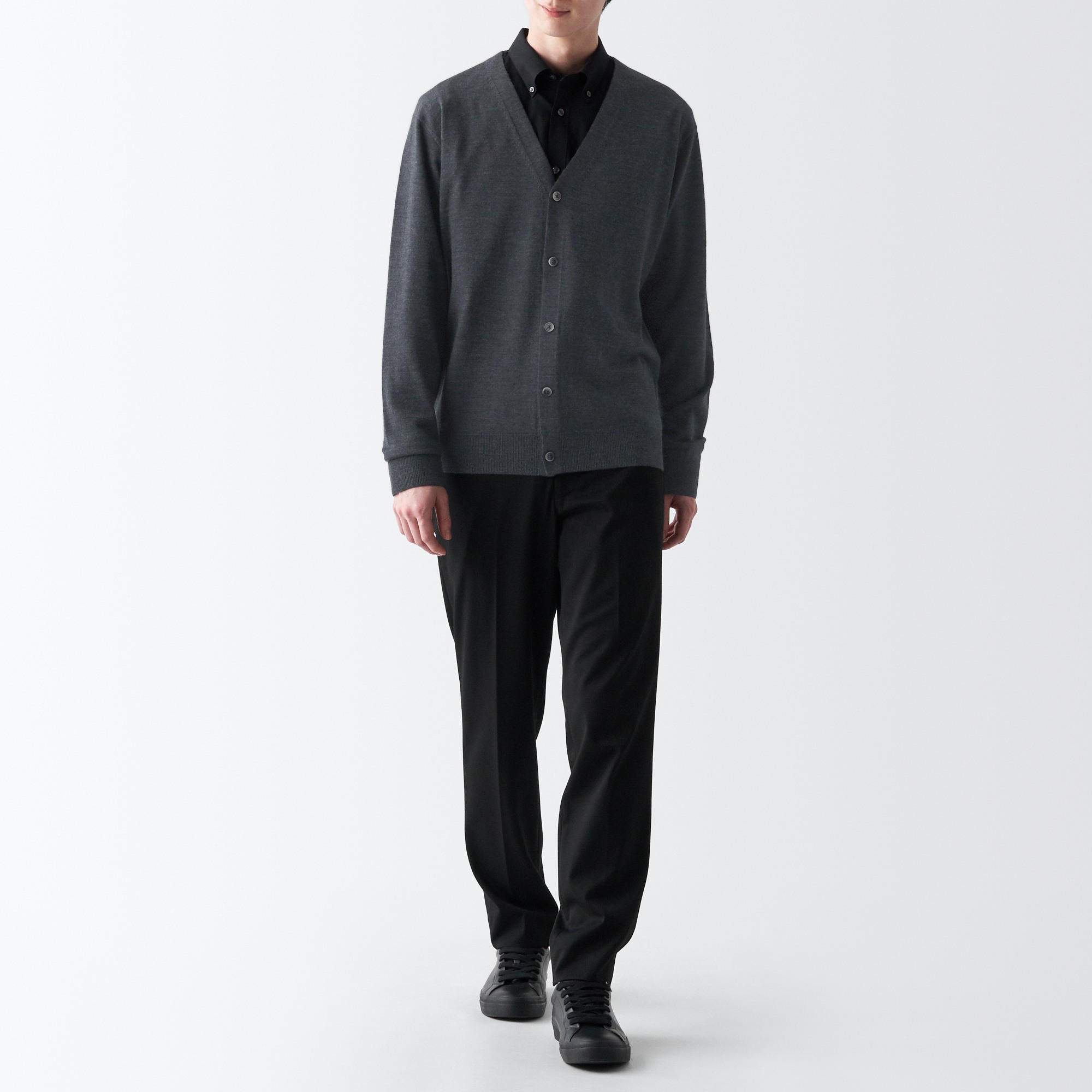 Washable high-gauge V neck cardigan