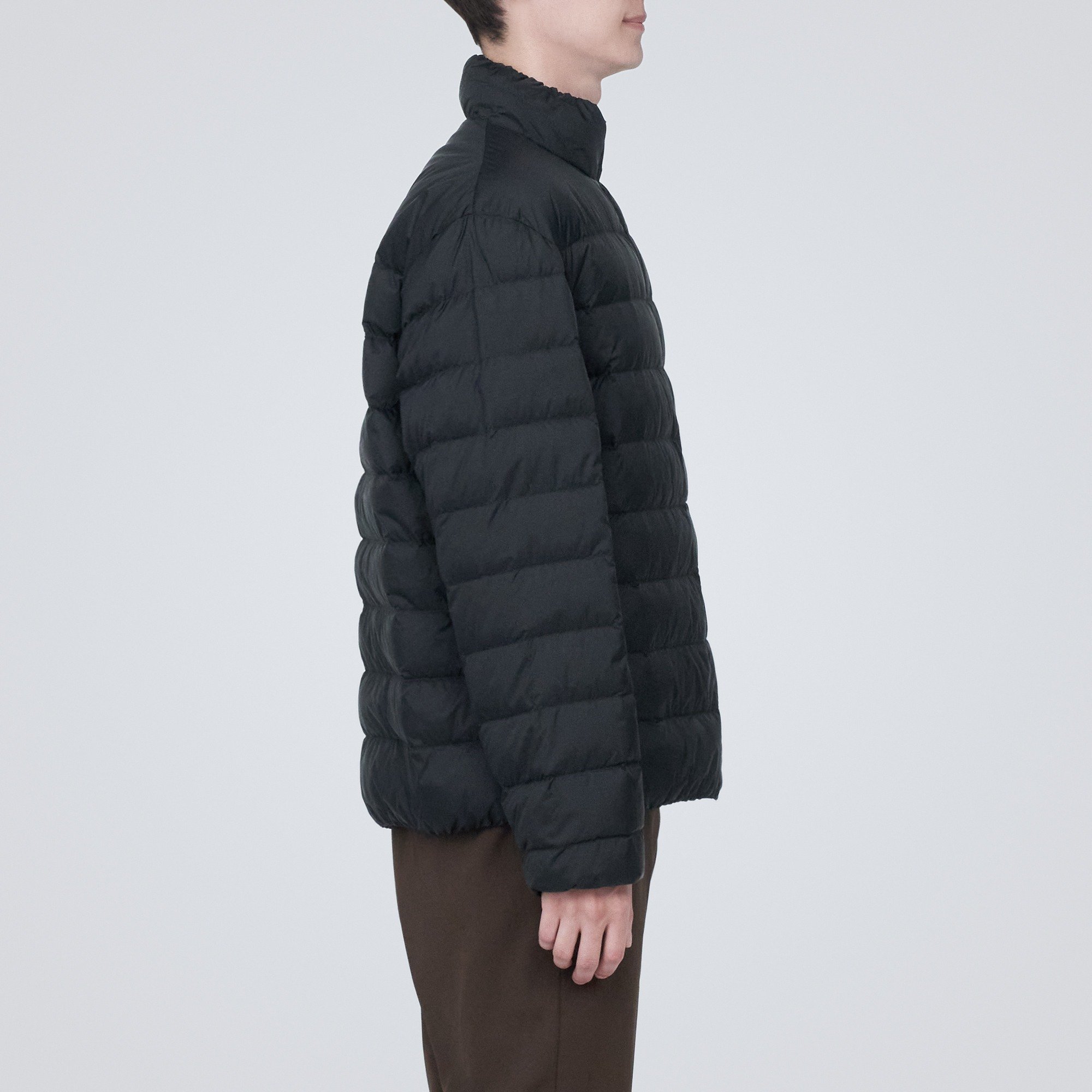 Light weight pocketable  down jacket