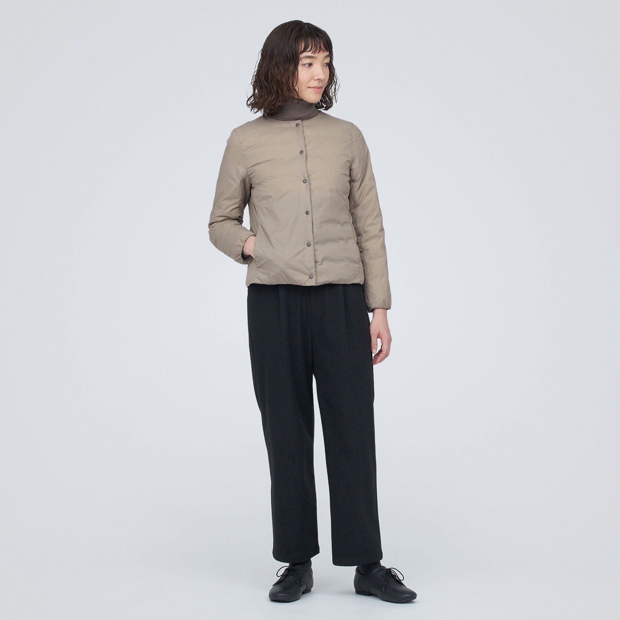 Lightweight Collarless Down jacket