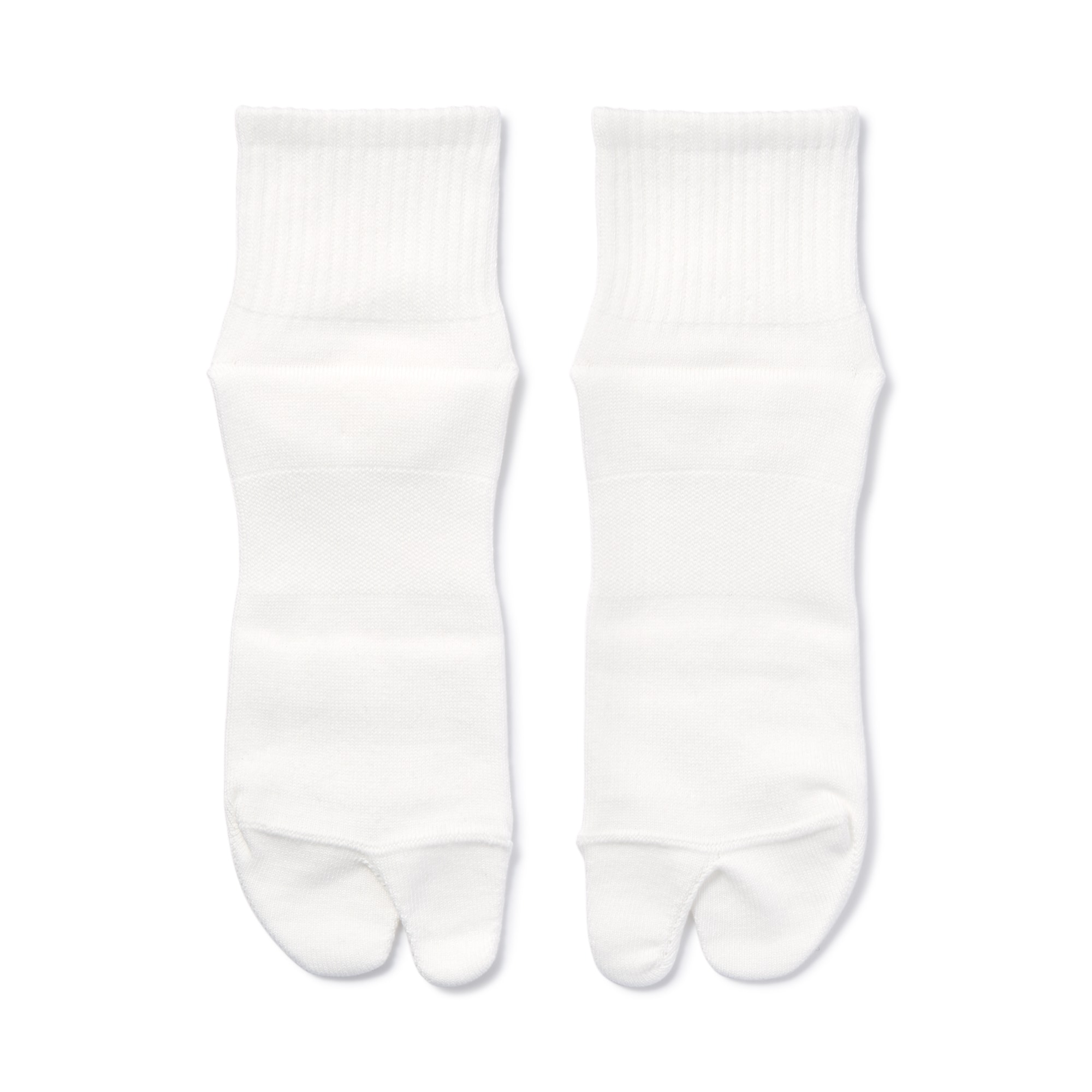 Right Angle Tabi Style Short Socks