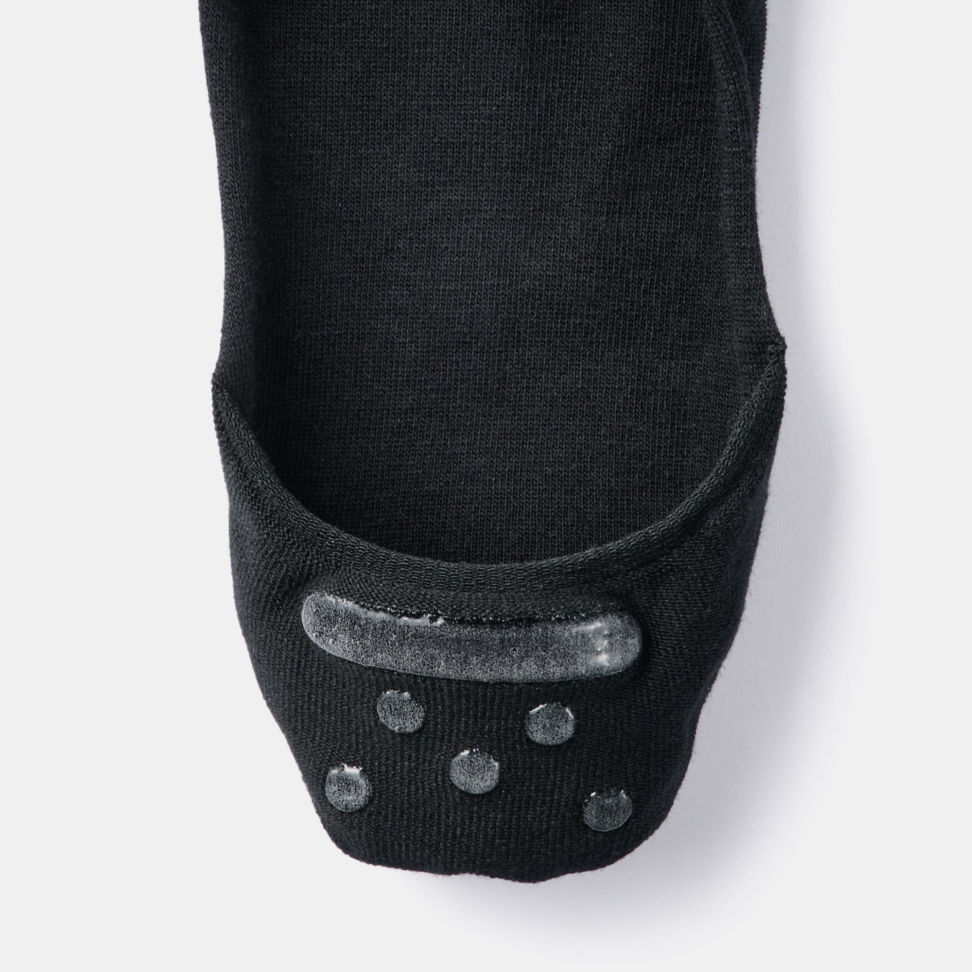 Cotton Blend Tabi-style No-show socks with Heel Grip