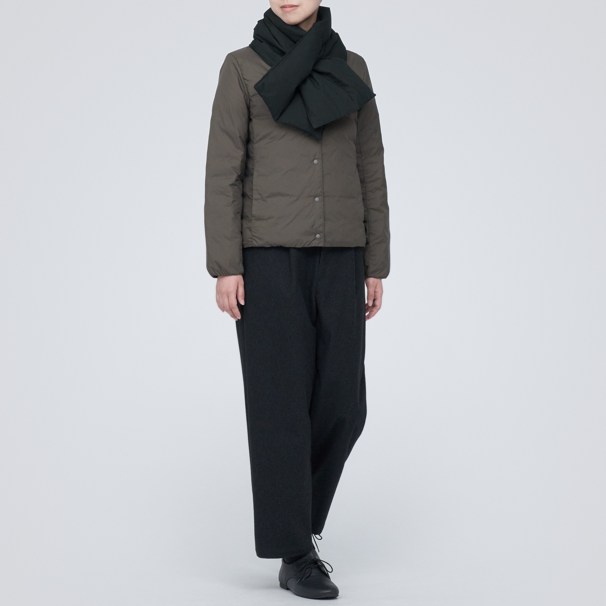 MUJI | Recycle polyester Water-reppellent pocketable  down Stole