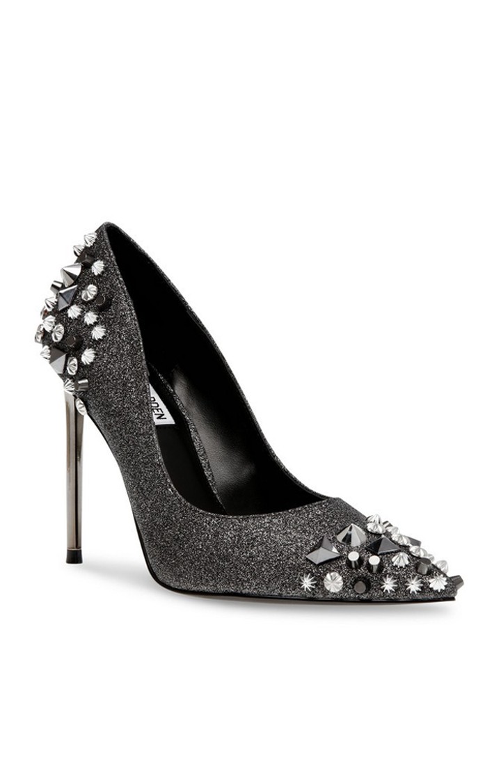Viral Silver Pumps