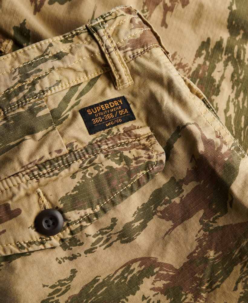 PARACHUTE LIGHT SHORT
